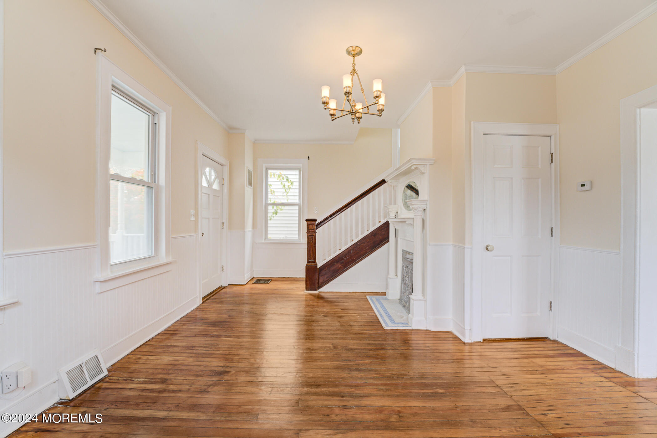 827 Central Avenue