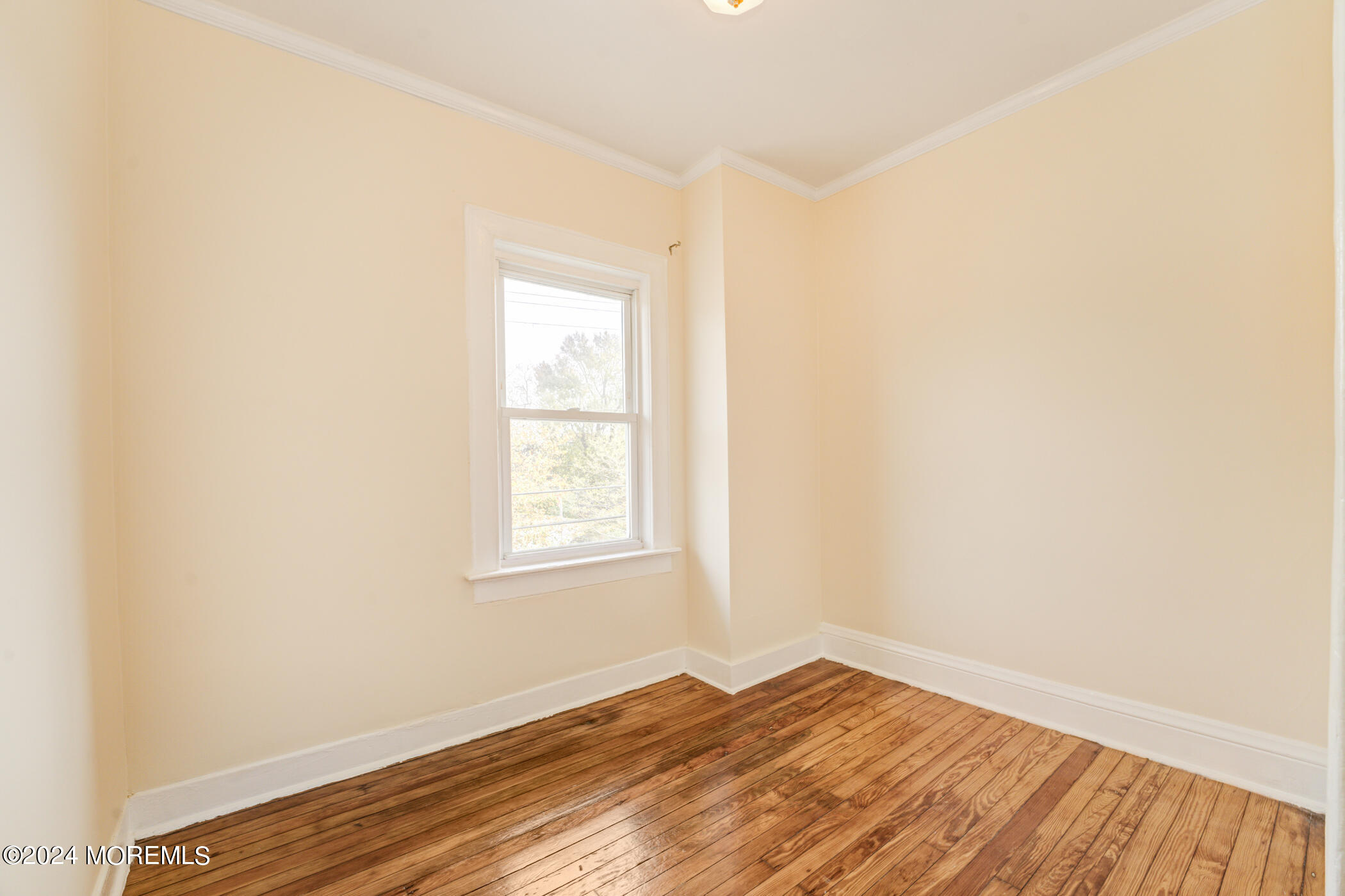 827 Central Avenue