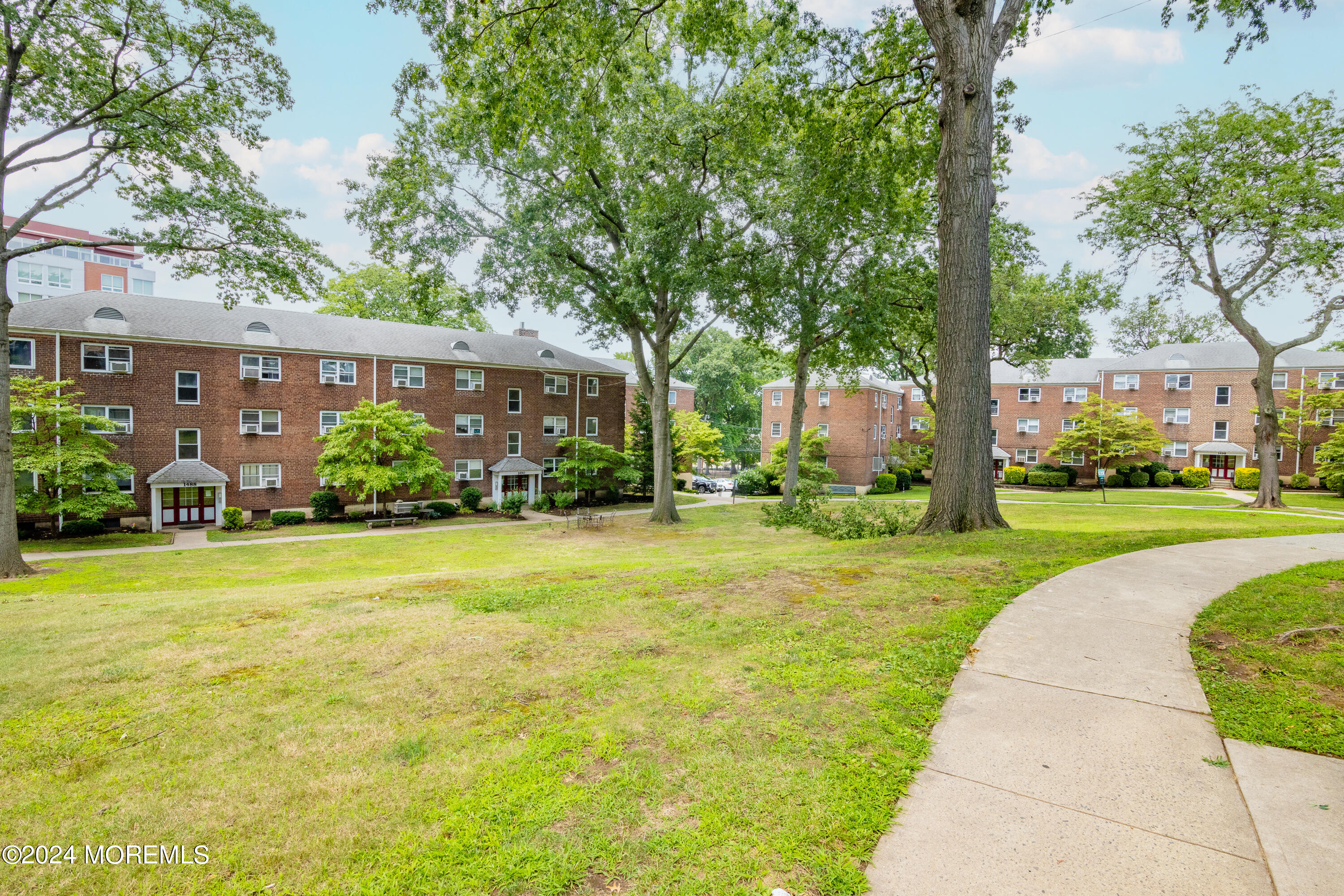 14806 W Terrace Circle, 6