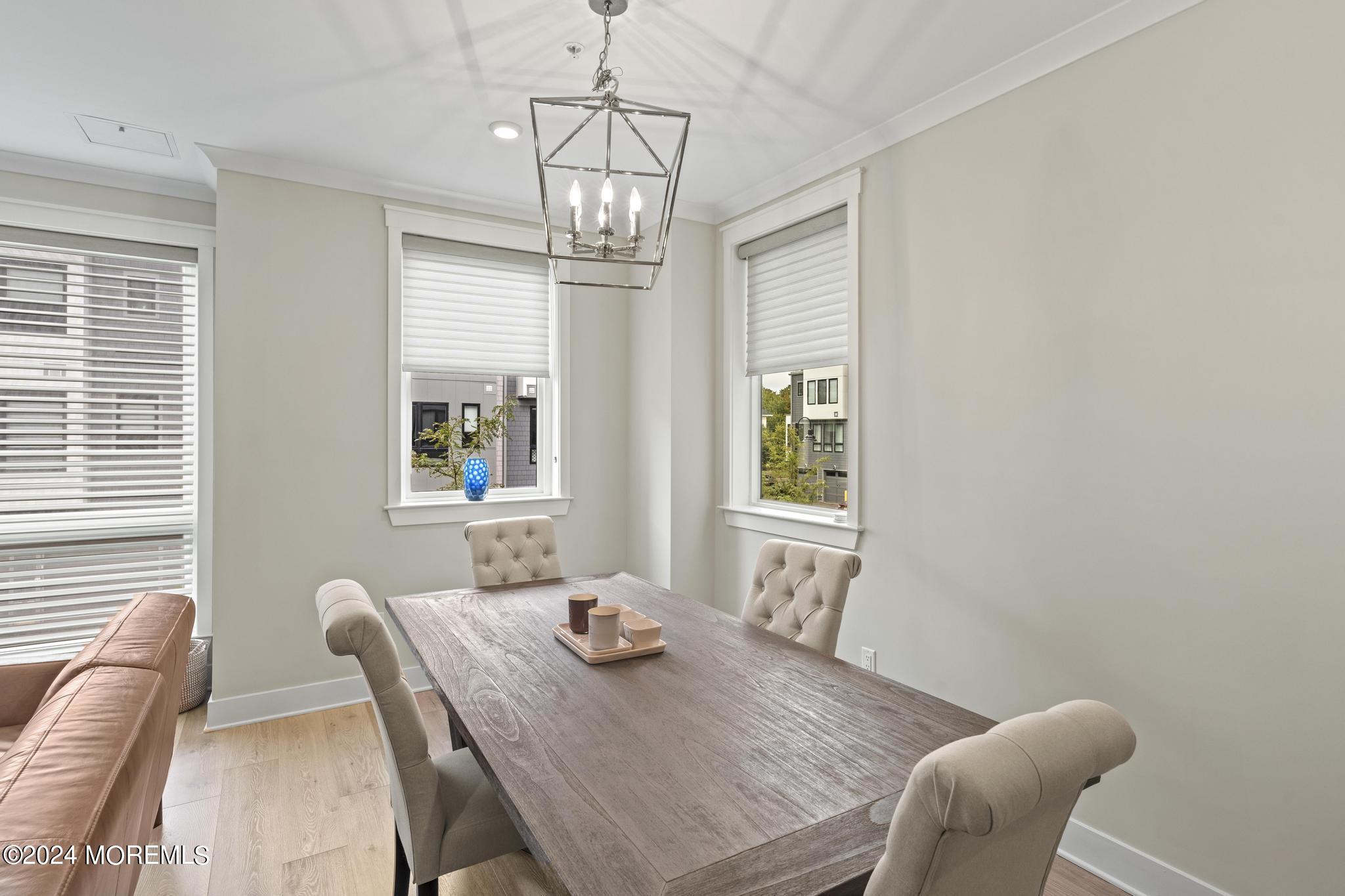 301 Cookman Avenue, 6