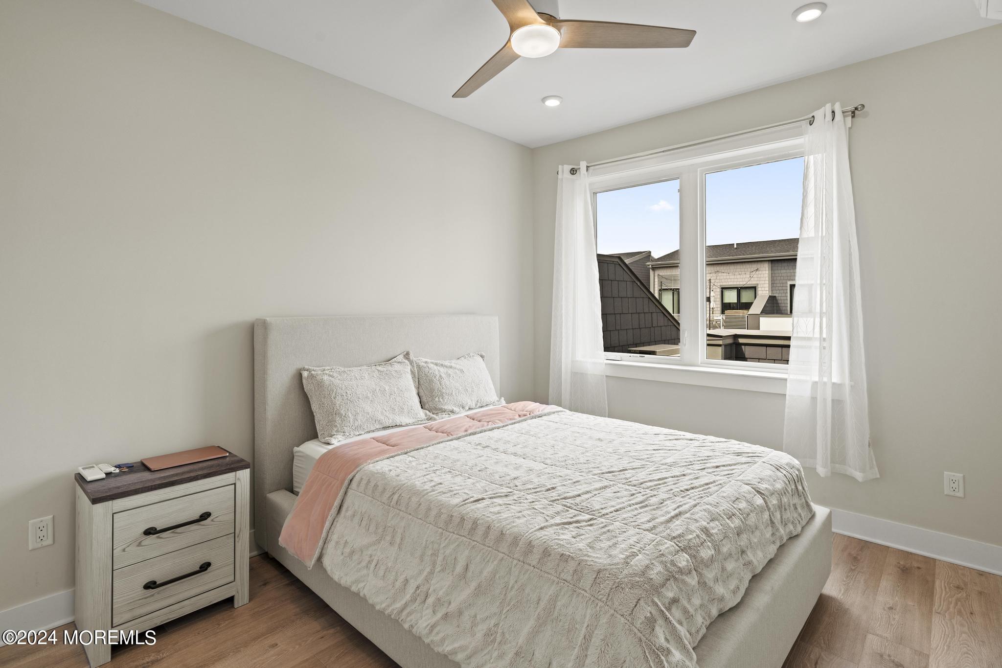 301 Cookman Avenue, 6