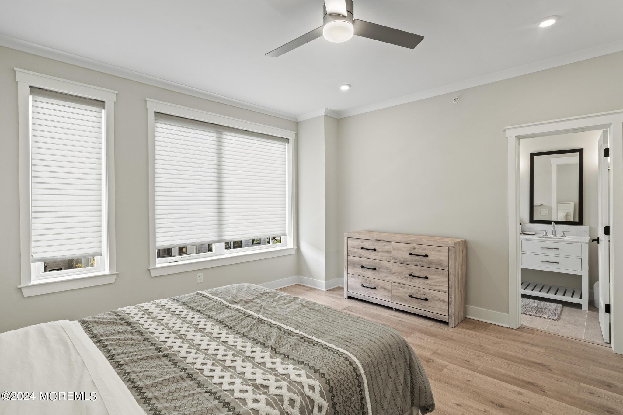 301 Cookman Avenue, 6