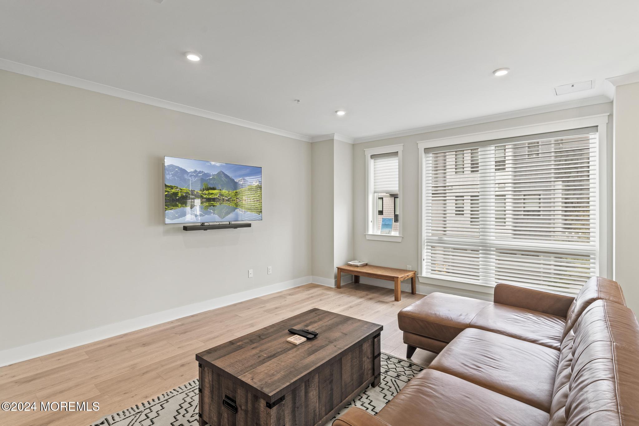301 Cookman Avenue, 6