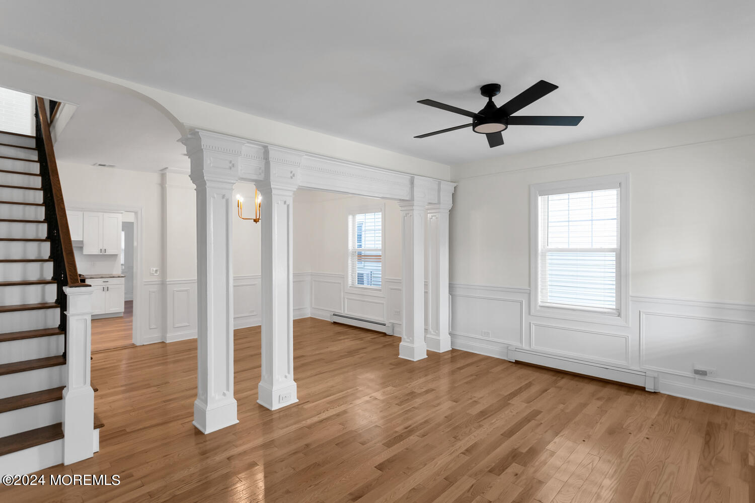 1407 1/2 Bangs Avenue