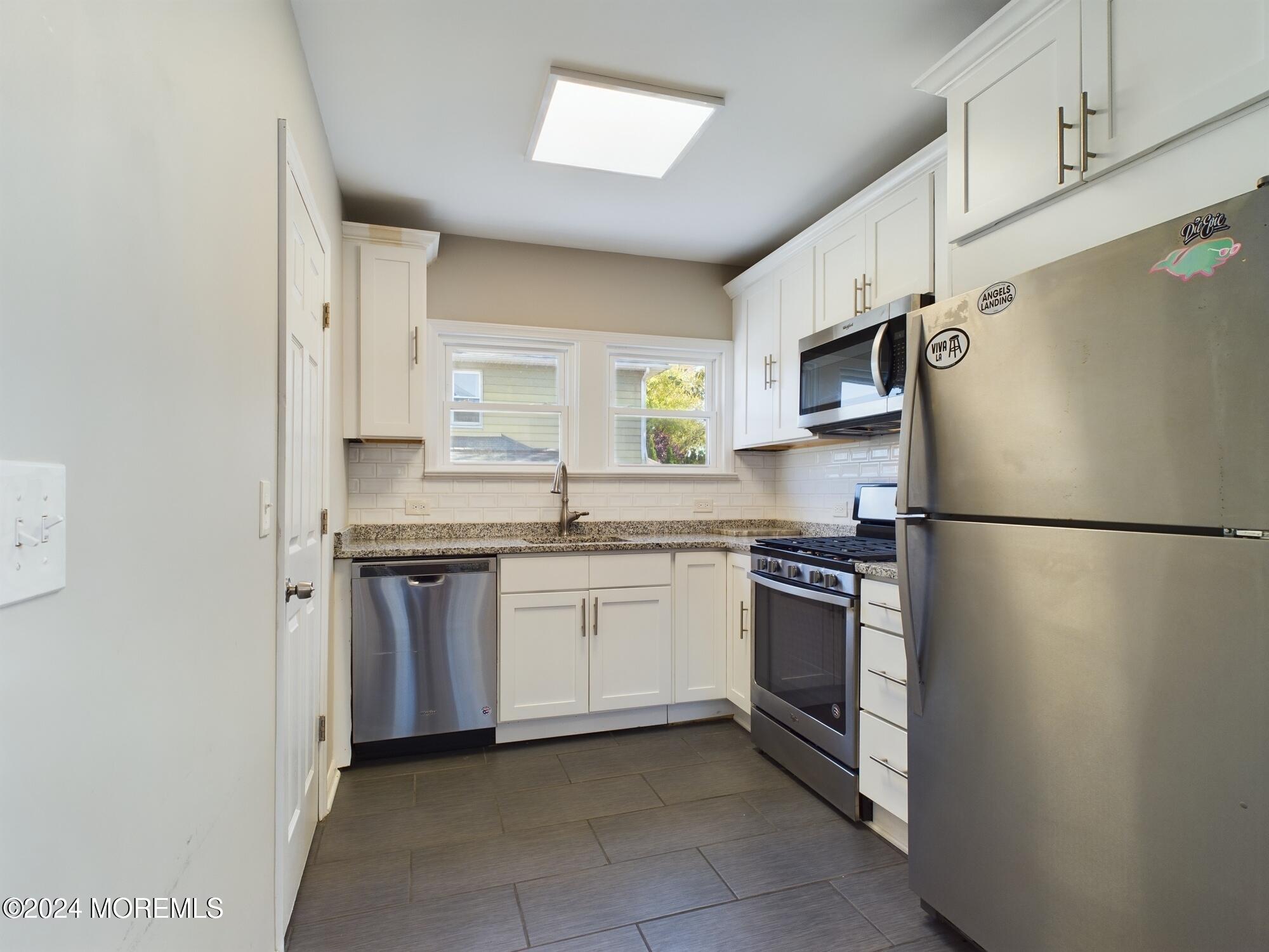 1122 2nd Avenue