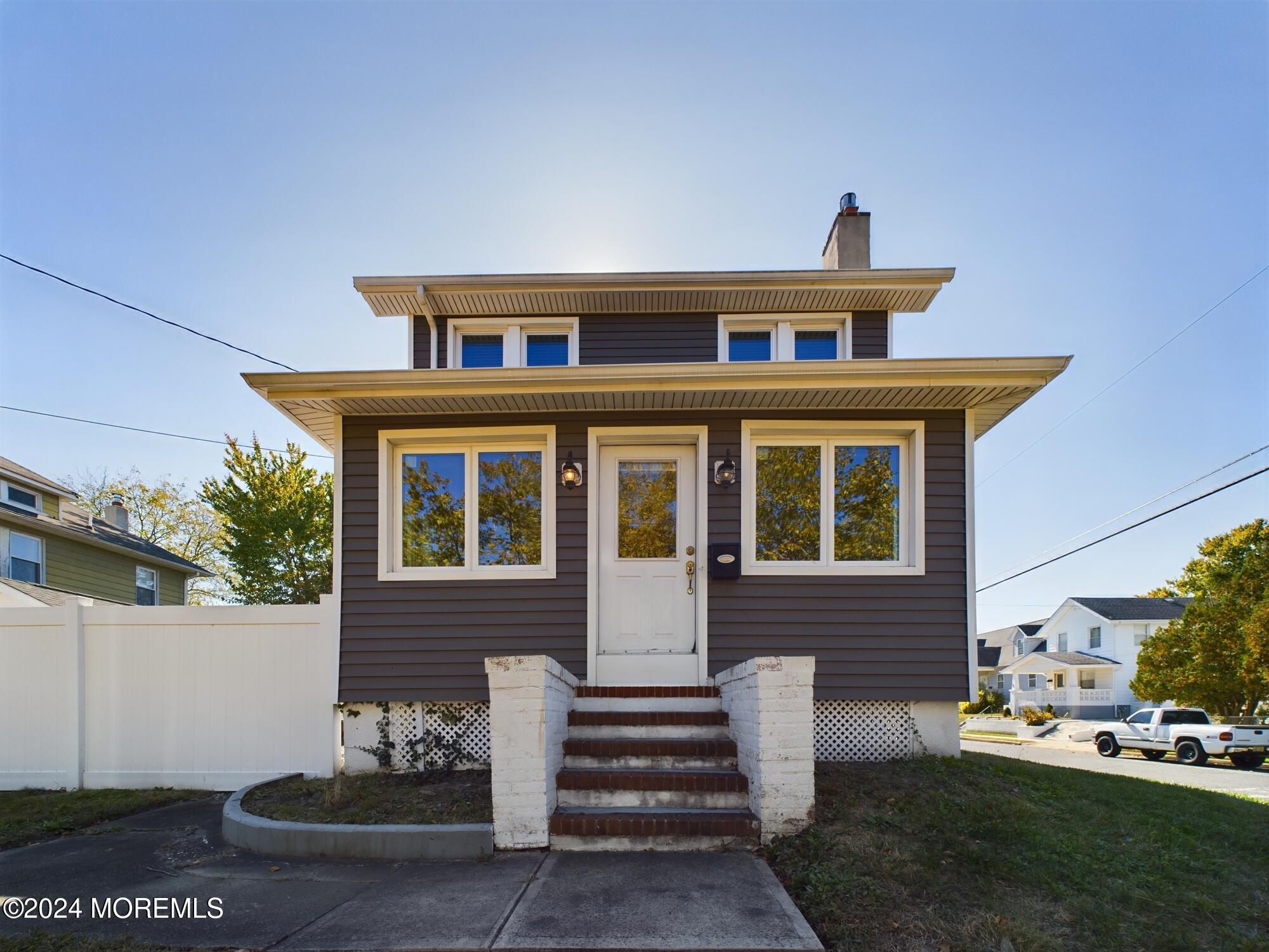 1122 2nd Avenue