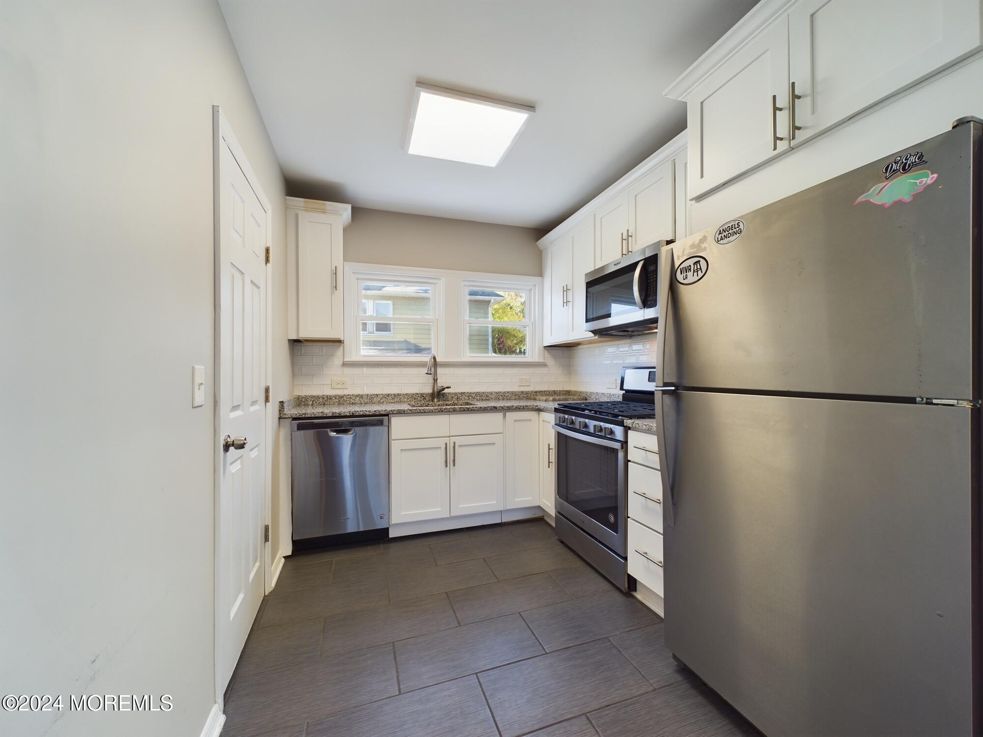 1122 2nd Avenue
