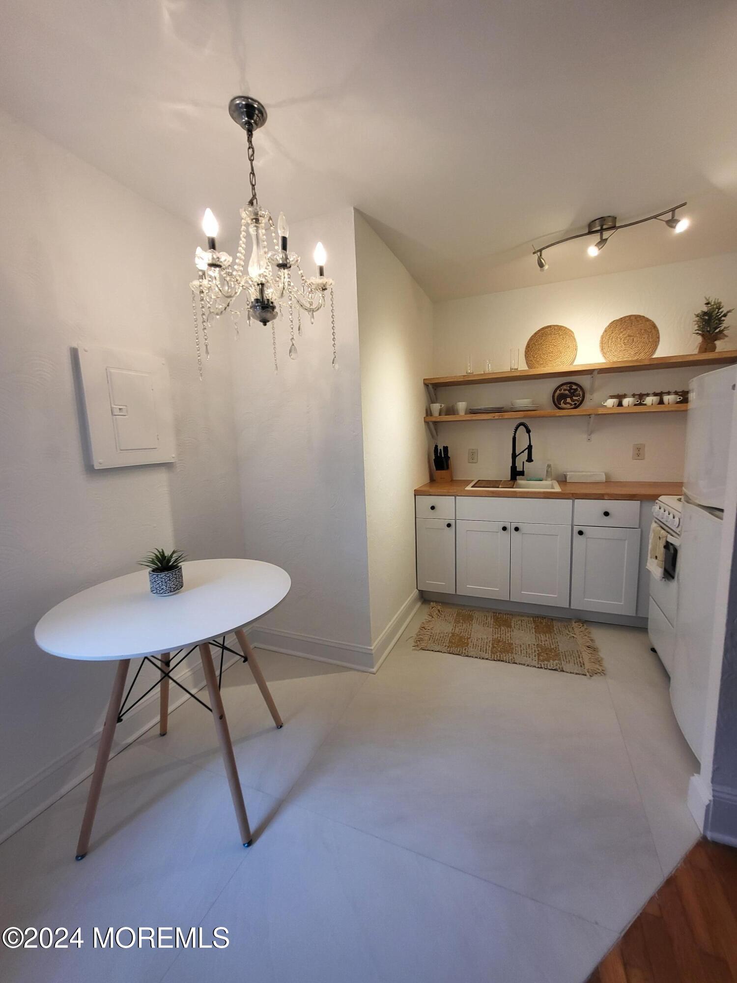 400 Deal Lake Drive, 7A