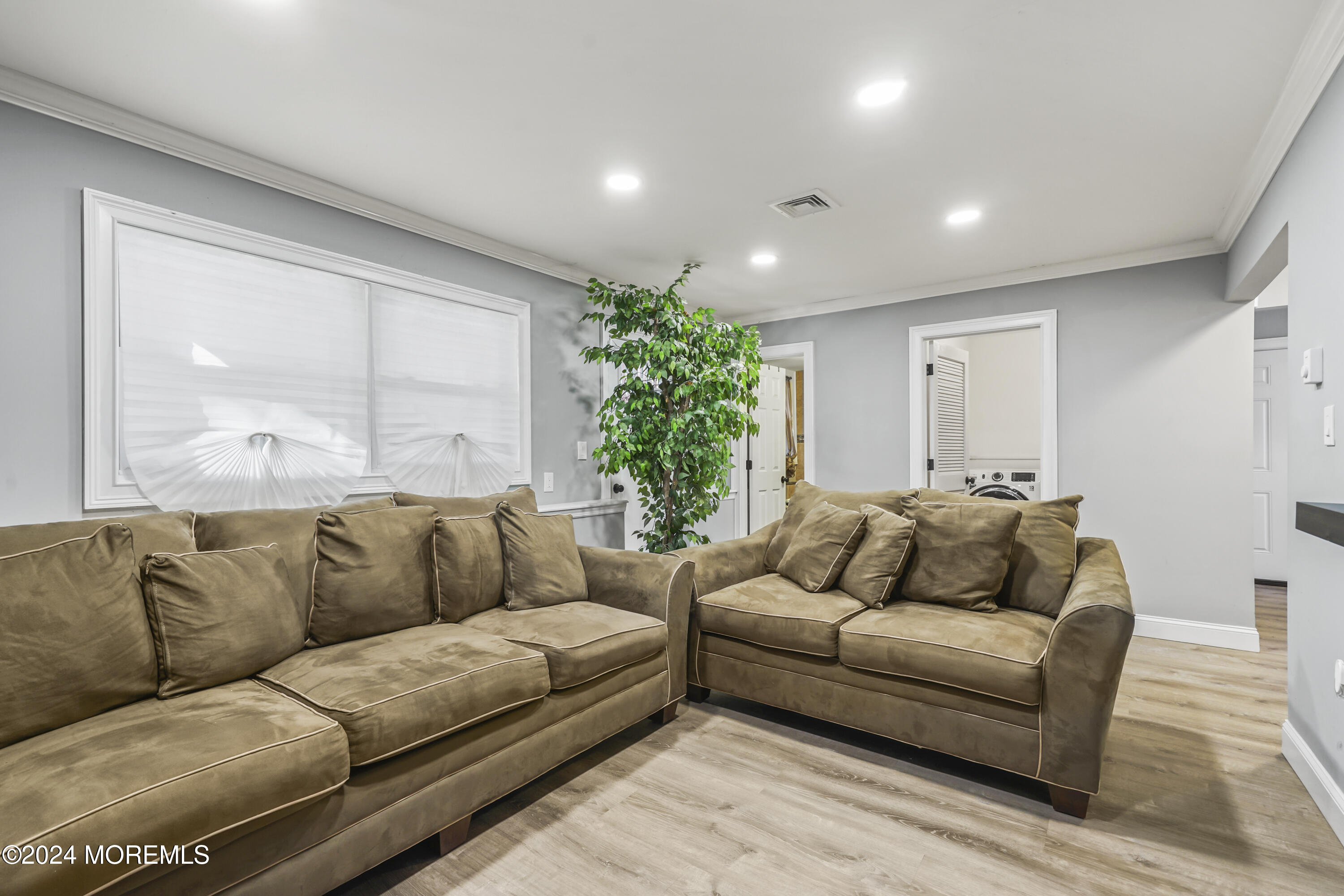 7 Colgate Avenue