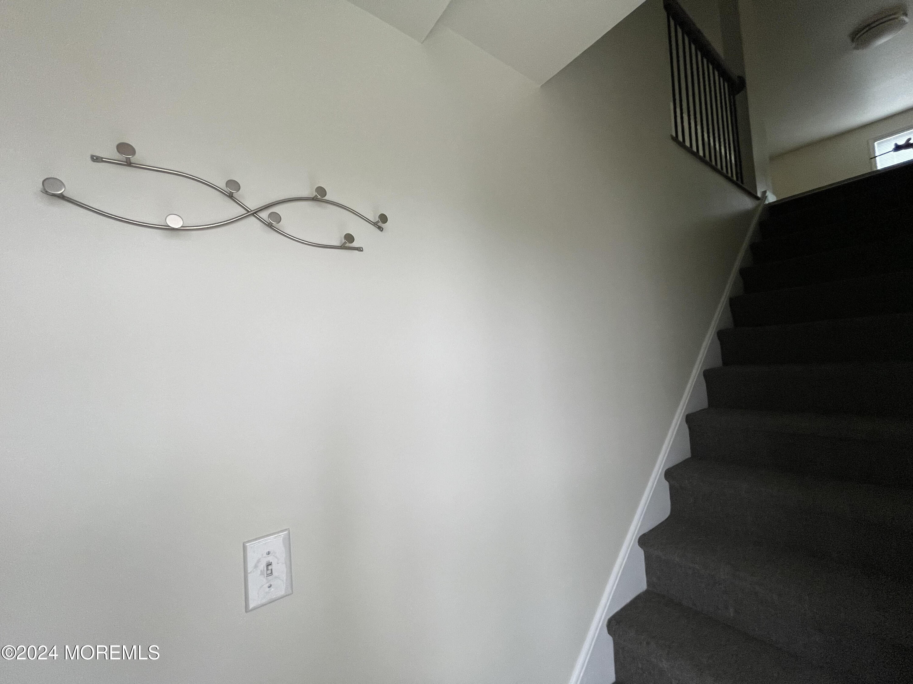307 7th Avenue, 3