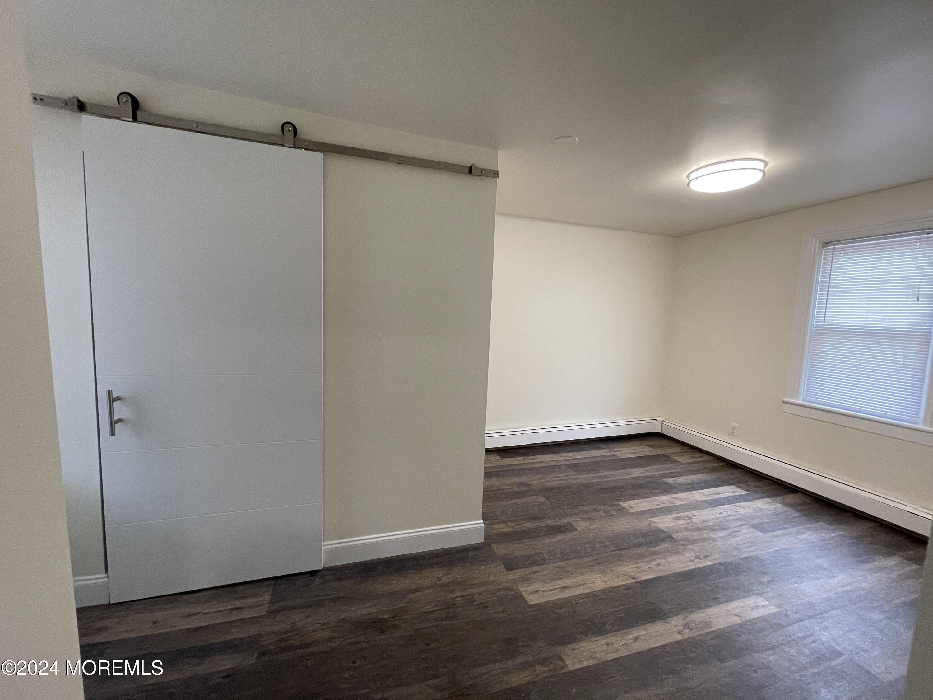 307 7th Avenue, 3