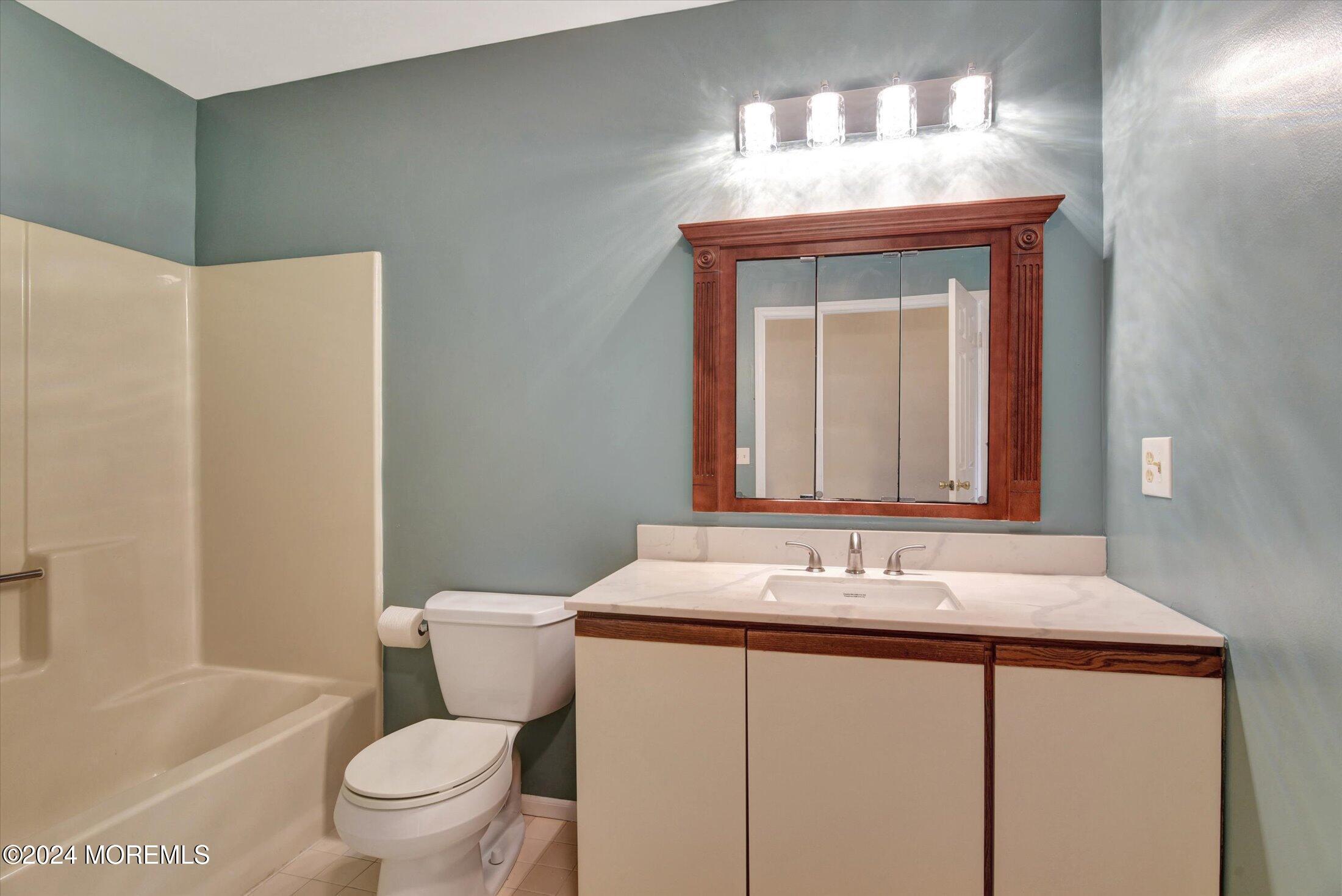 907 Alpine Trail