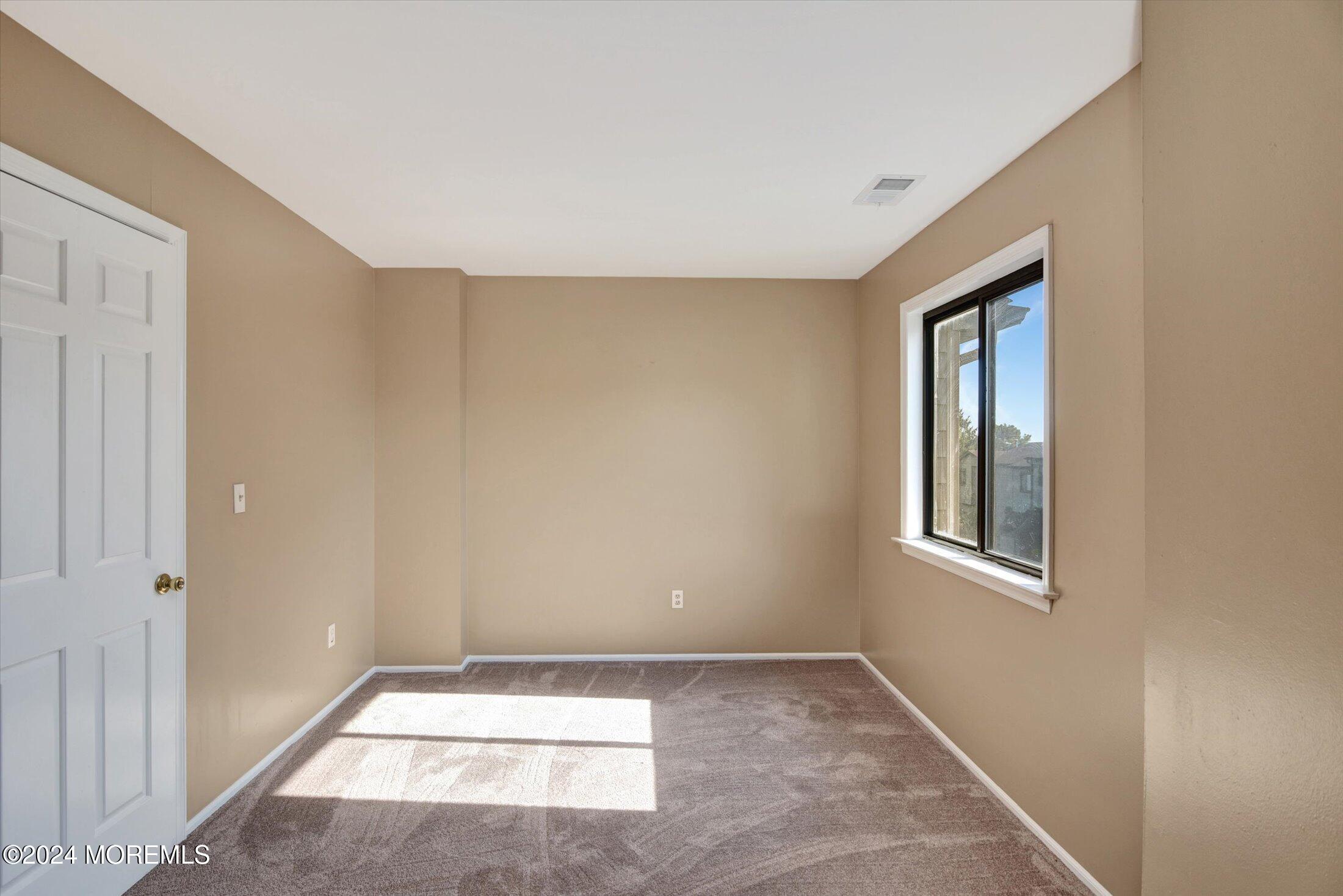 907 Alpine Trail
