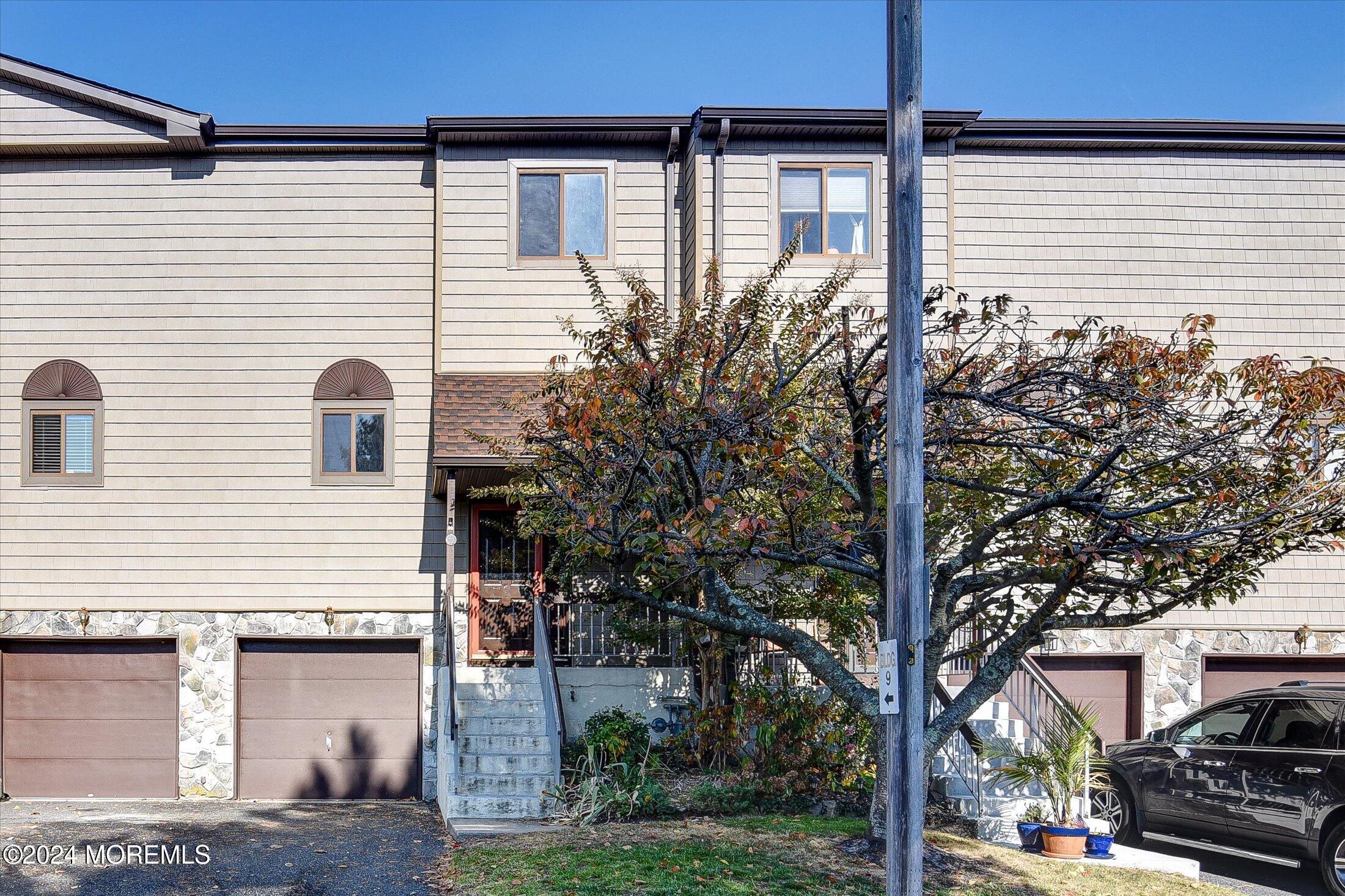 907 Alpine Trail