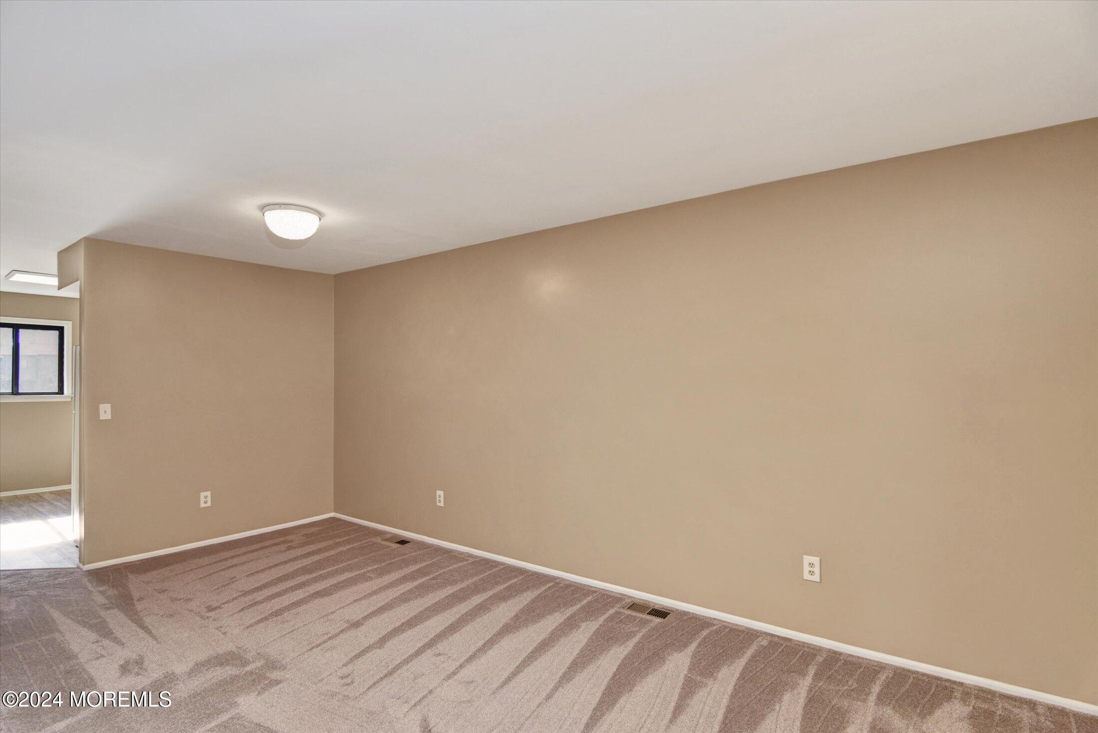 907 Alpine Trail