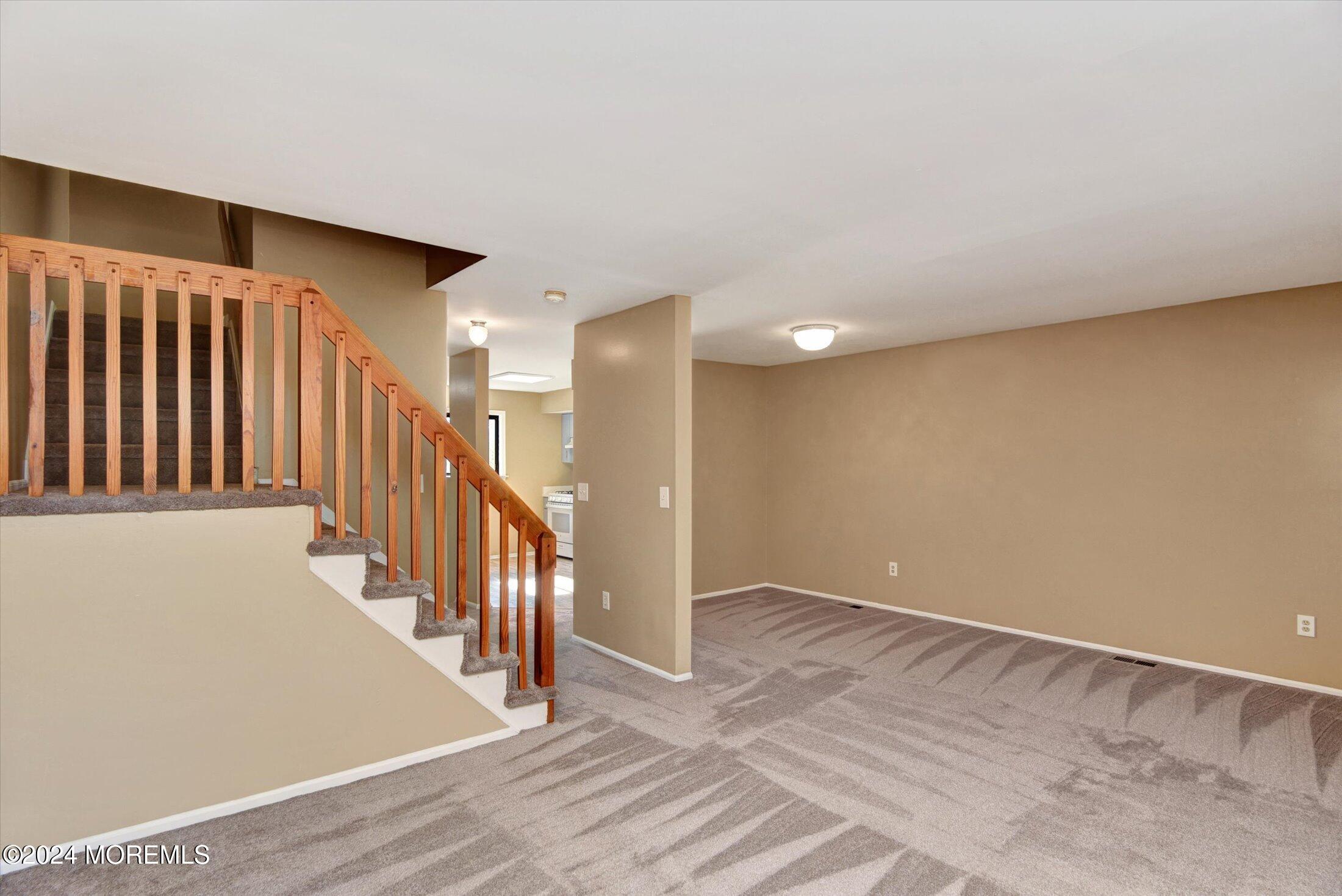907 Alpine Trail