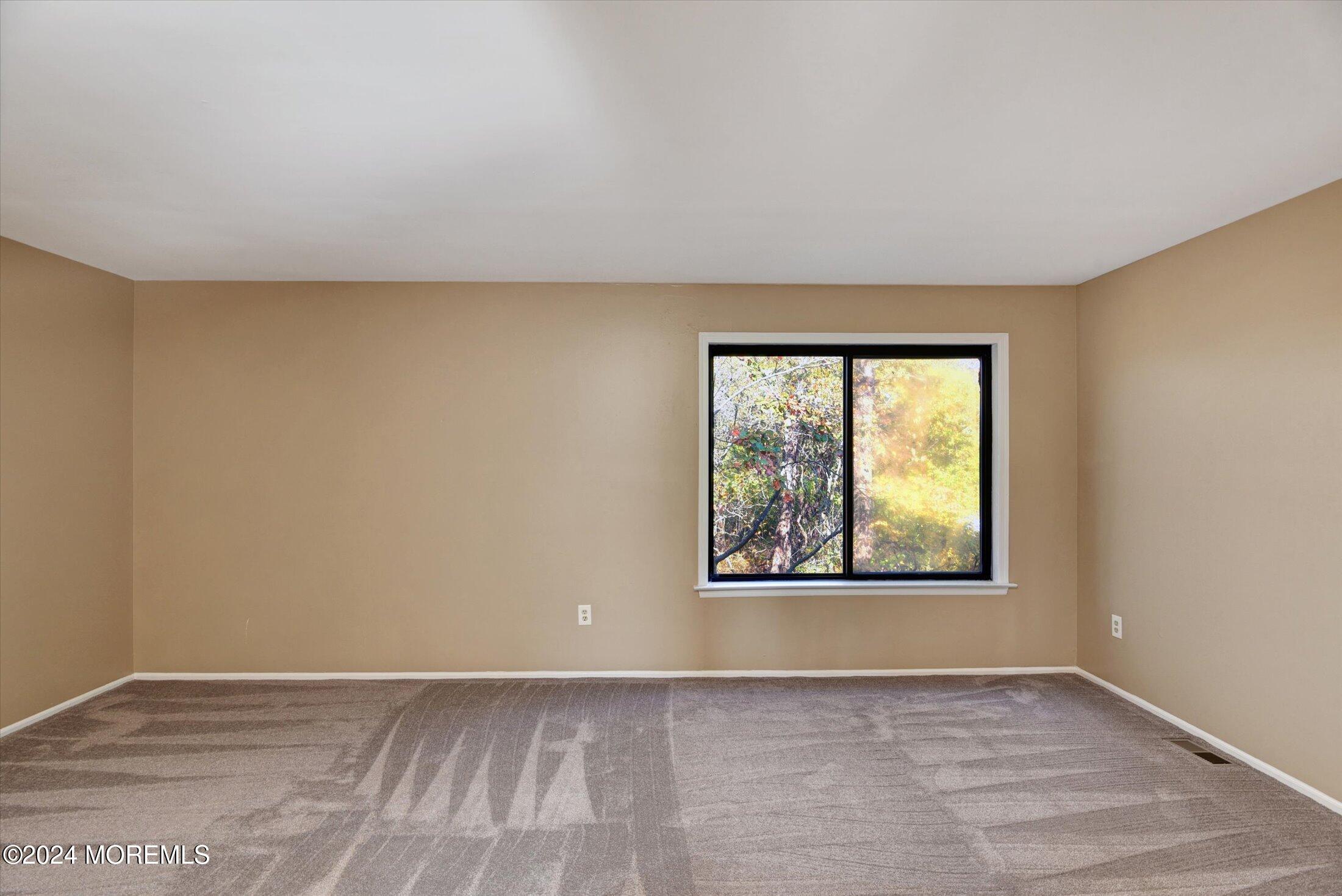 907 Alpine Trail