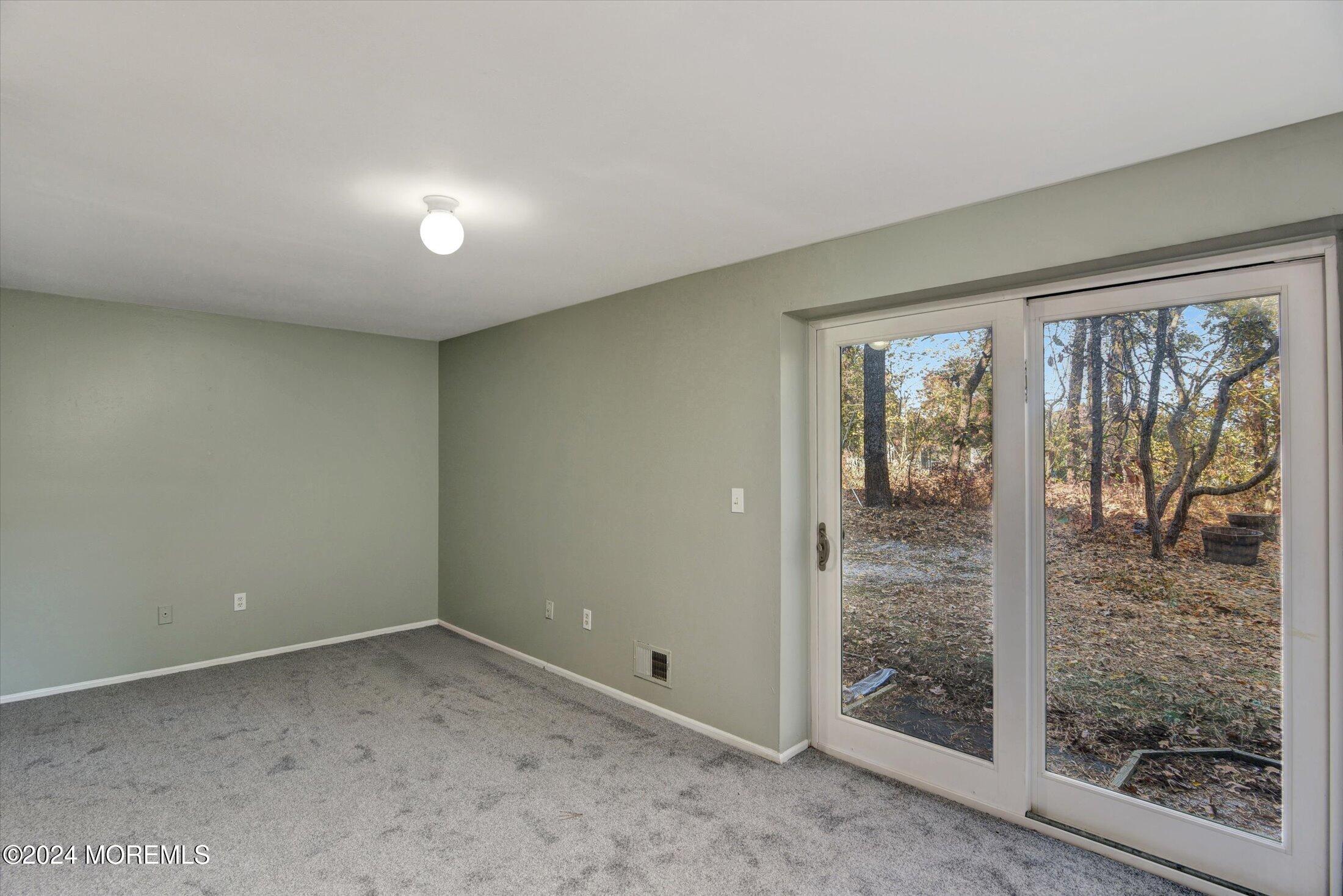 907 Alpine Trail