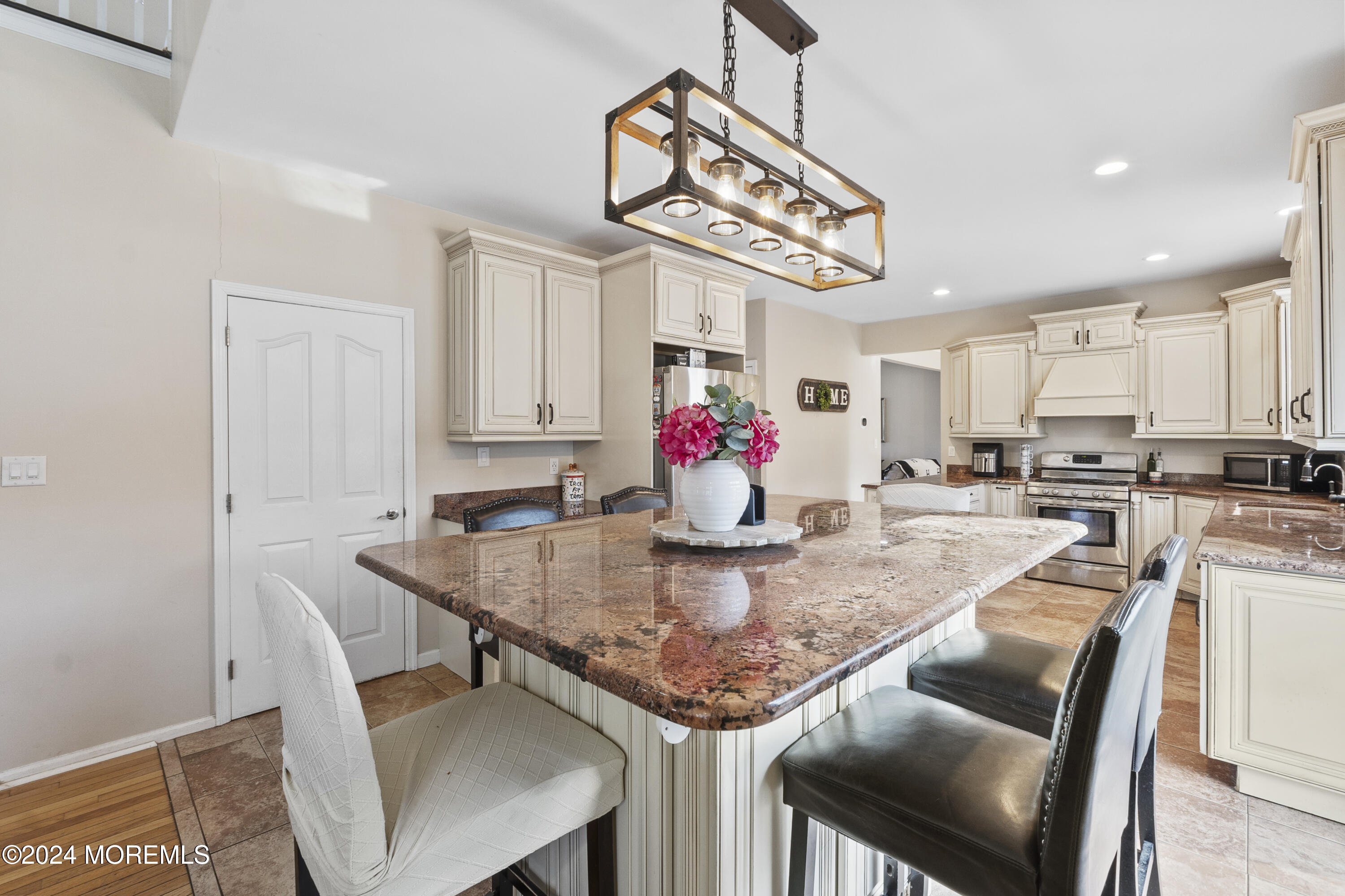 845 Woodbury Drive