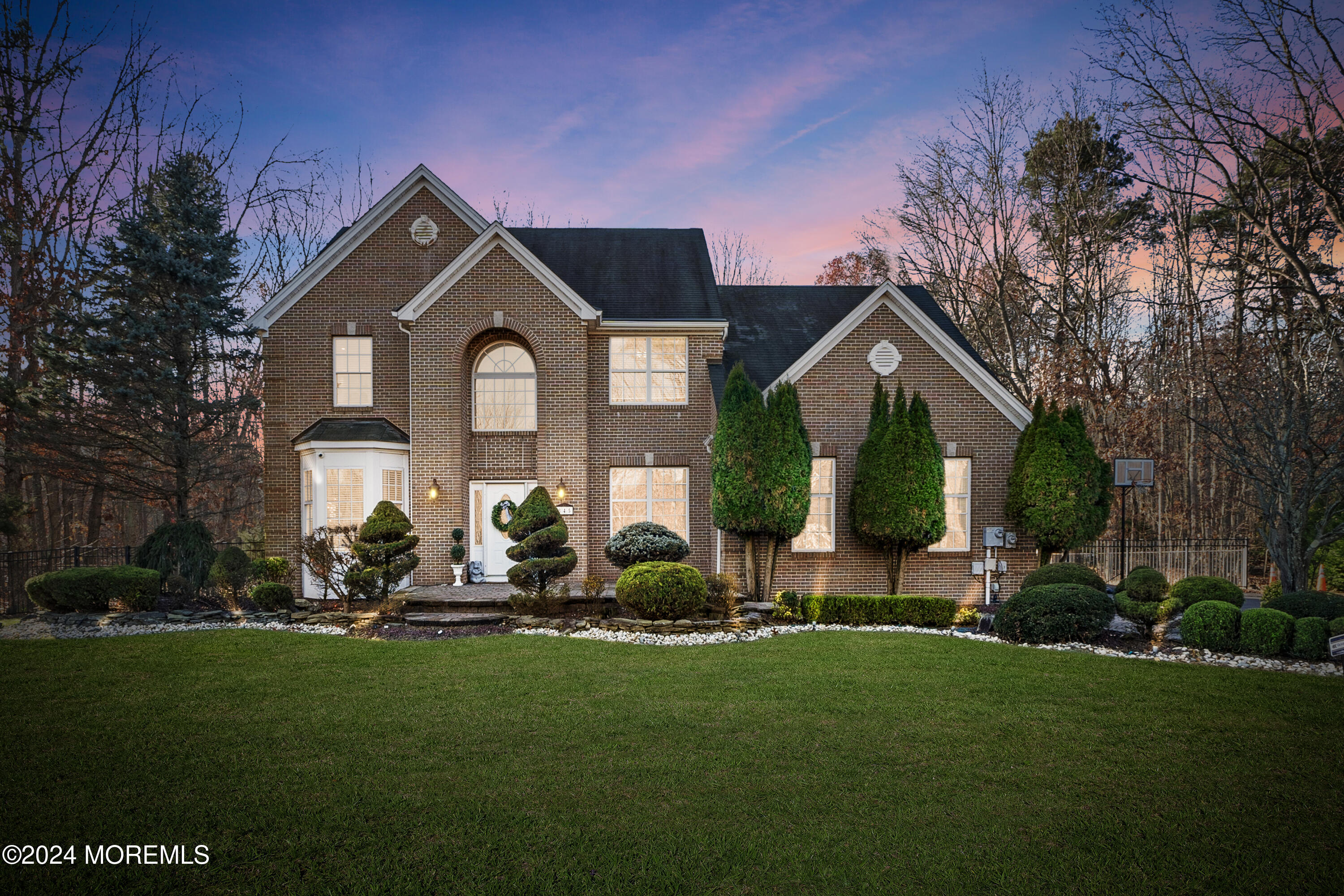 845 Woodbury Drive