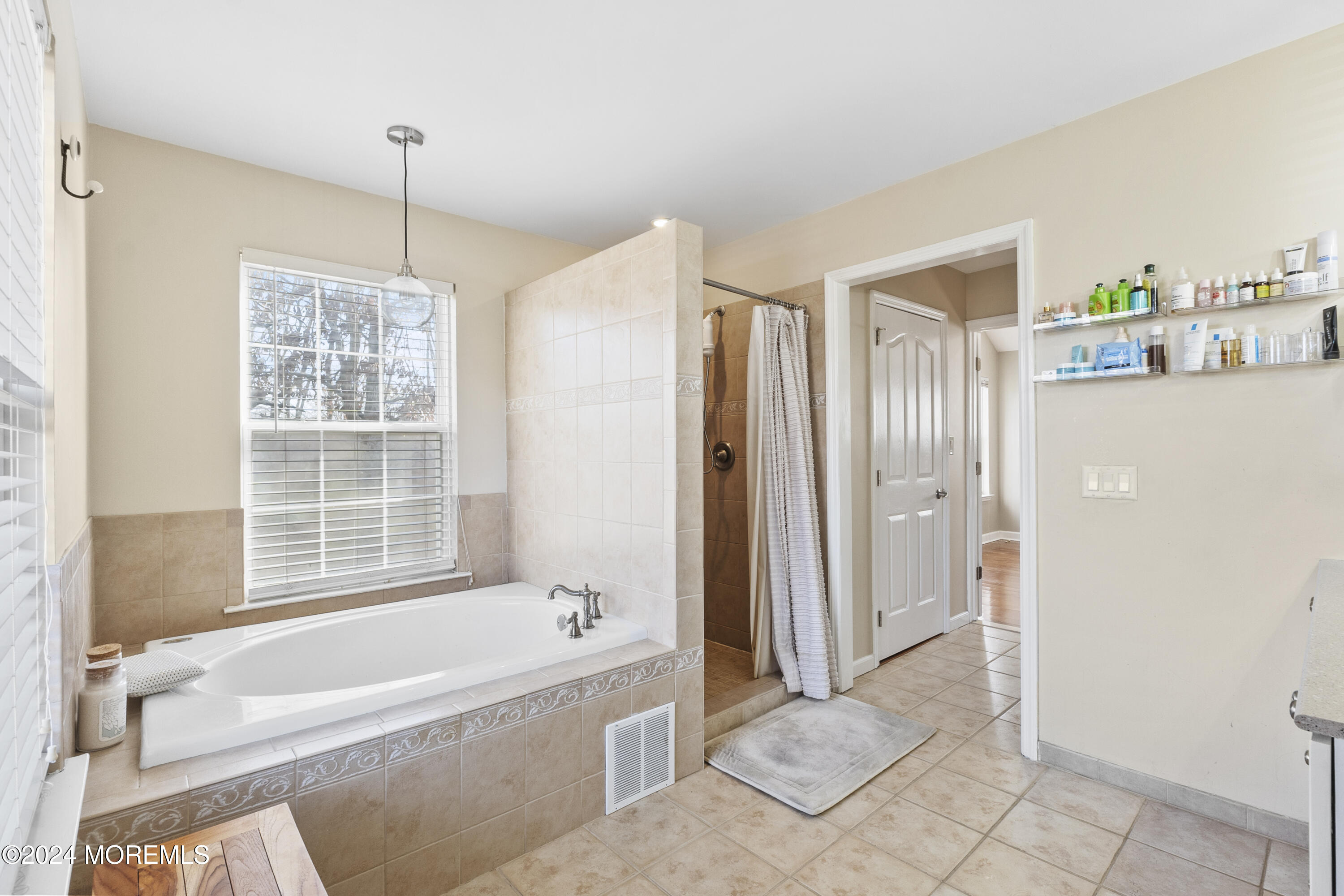 845 Woodbury Drive