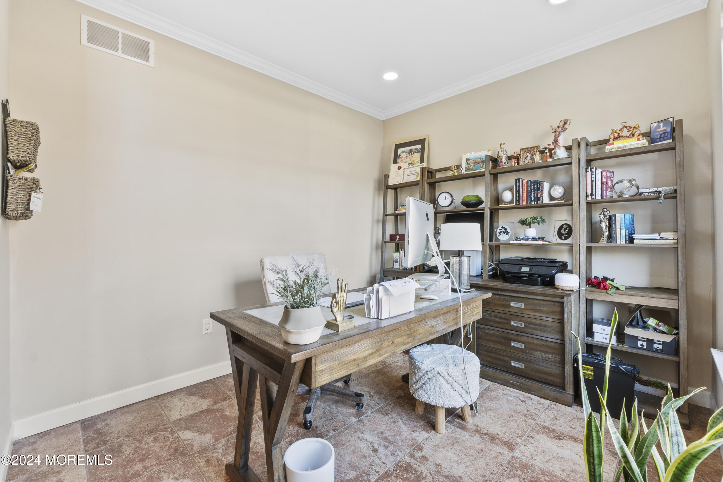 845 Woodbury Drive