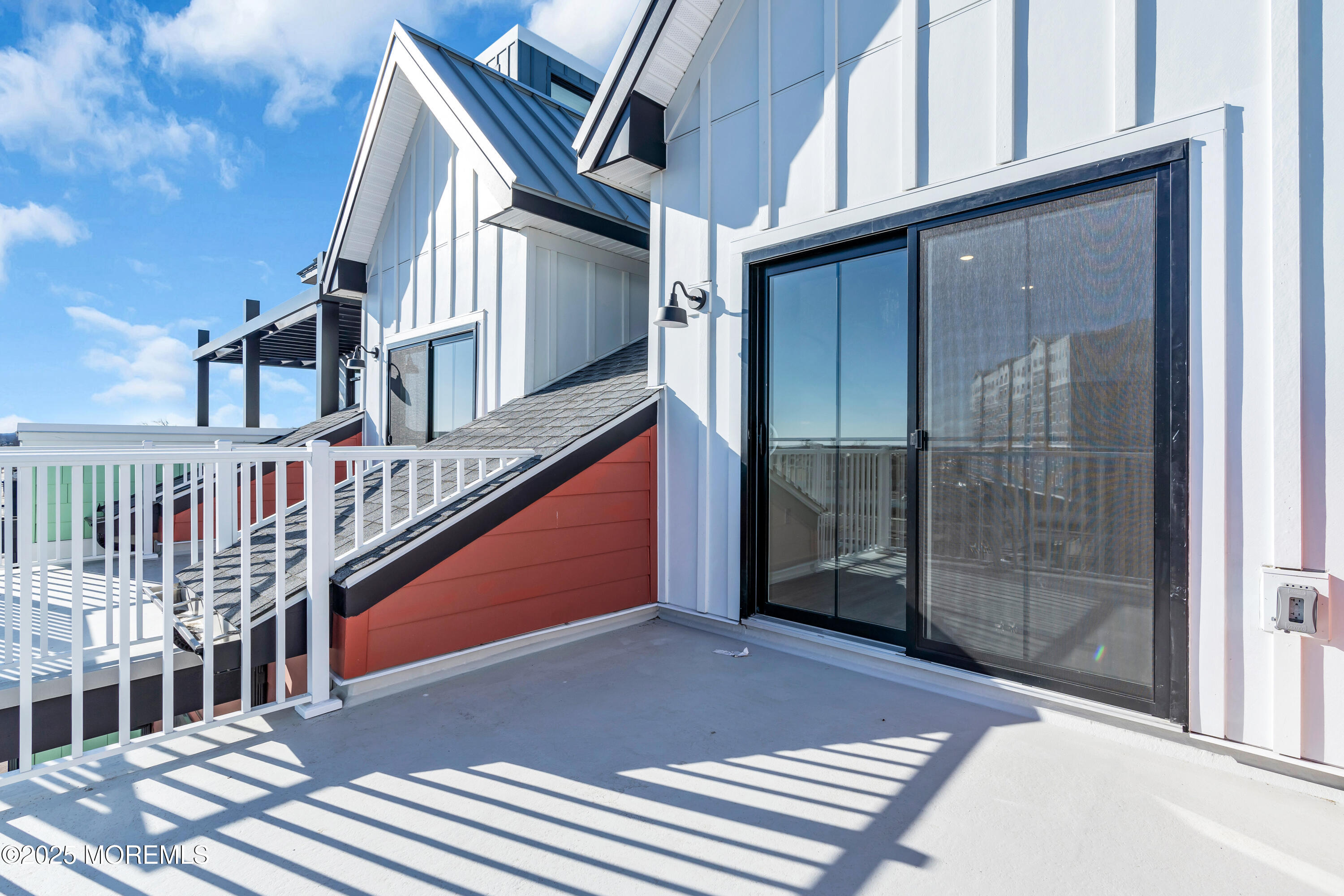 19 Carr Avenue 313