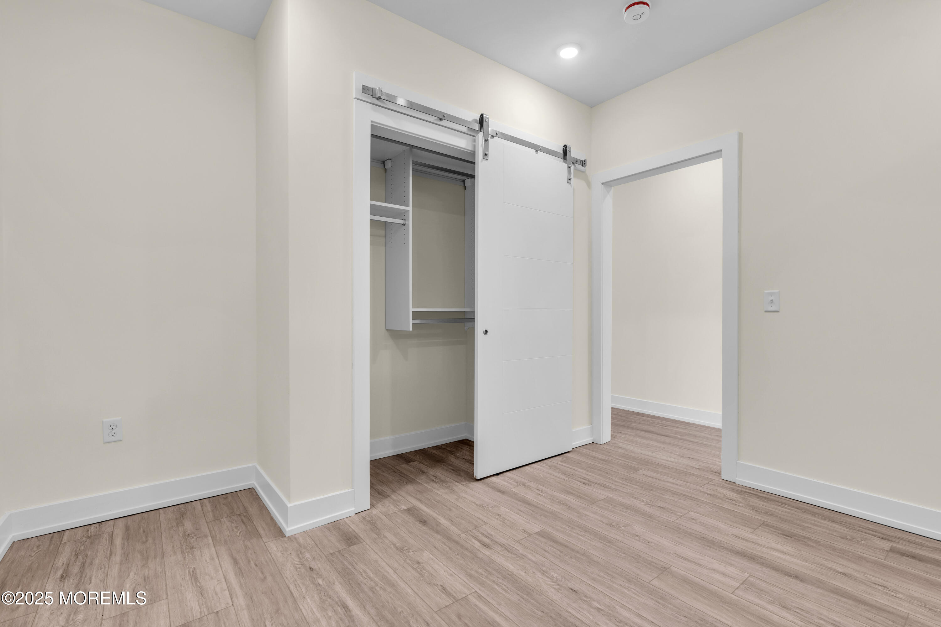 19 Carr Avenue 313