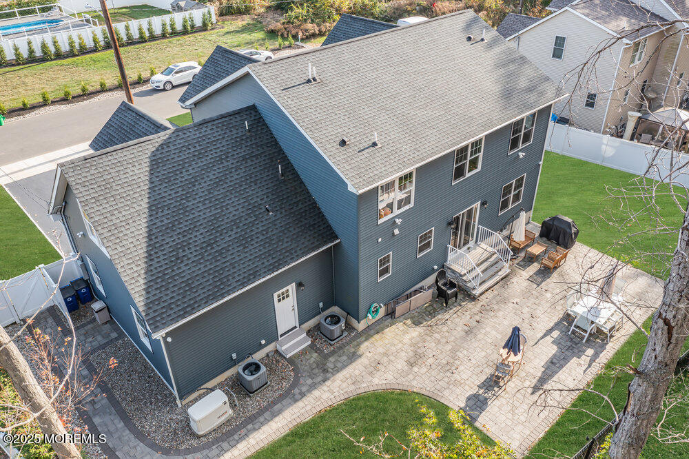 160 Willow Avenue