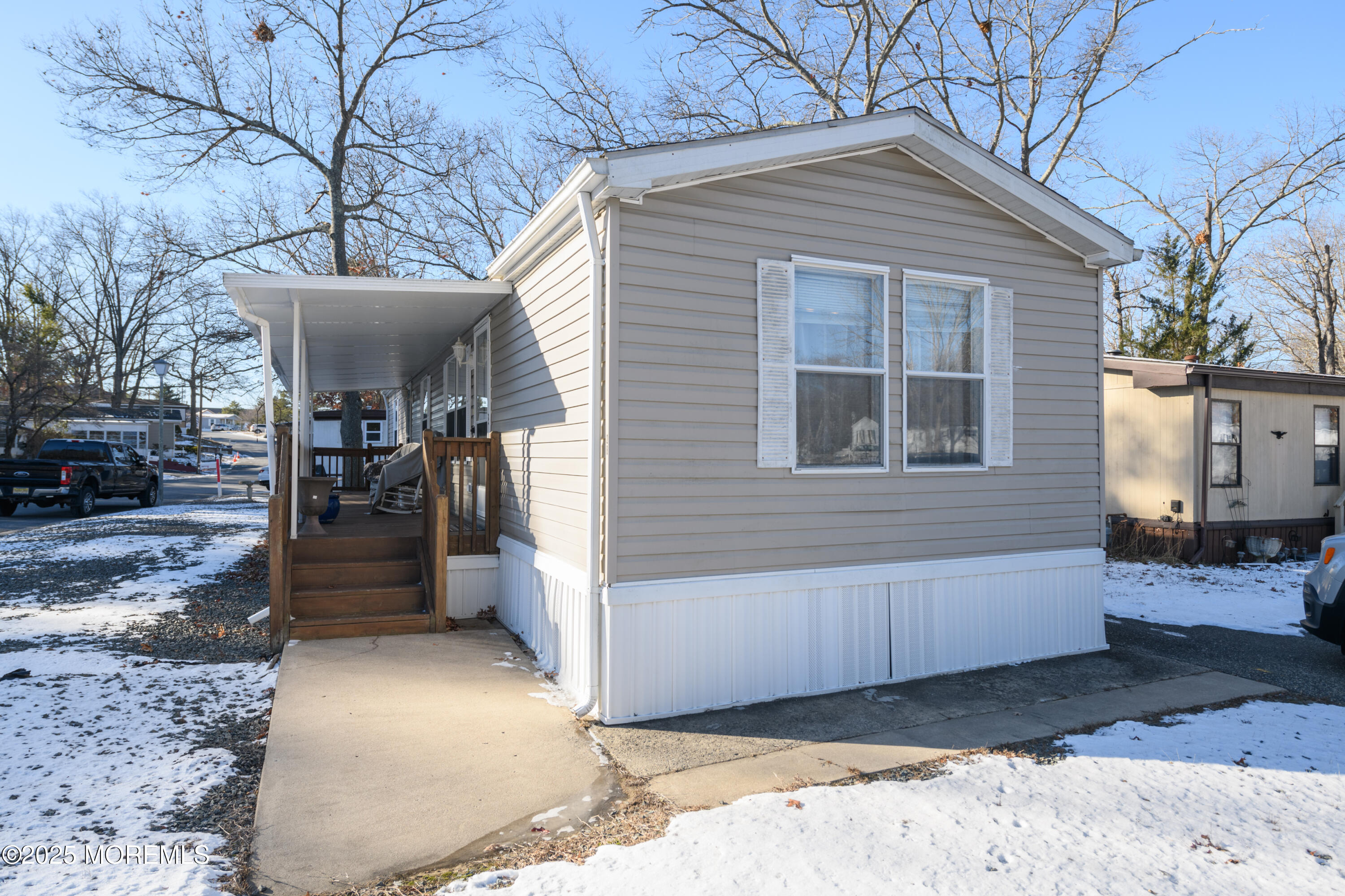 28 Roberts Road