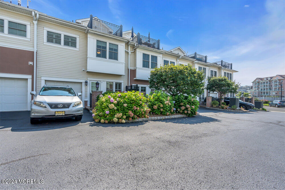 7 St James Place, 4