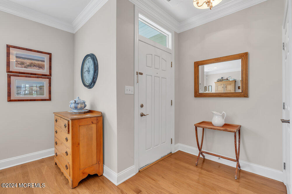 7 St James Place, 4