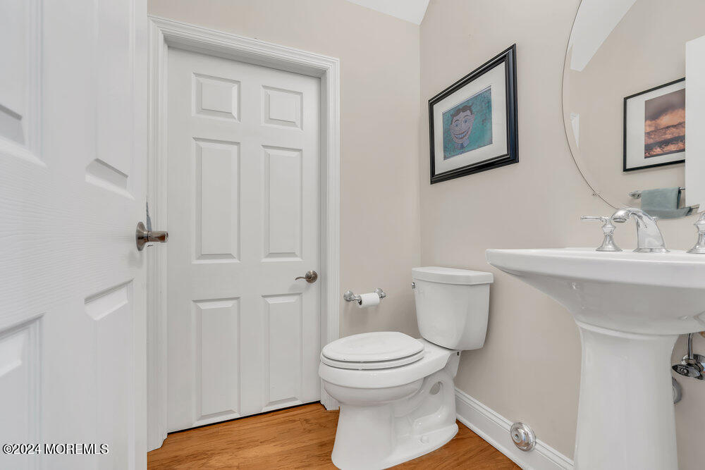 7 St James Place, 4