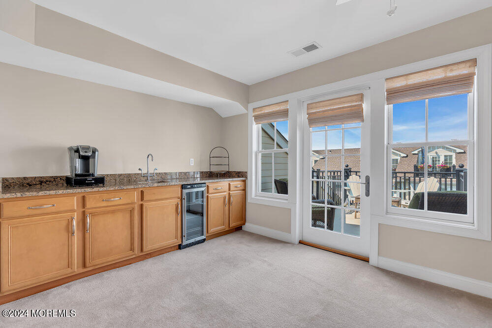 7 St James Place, 4