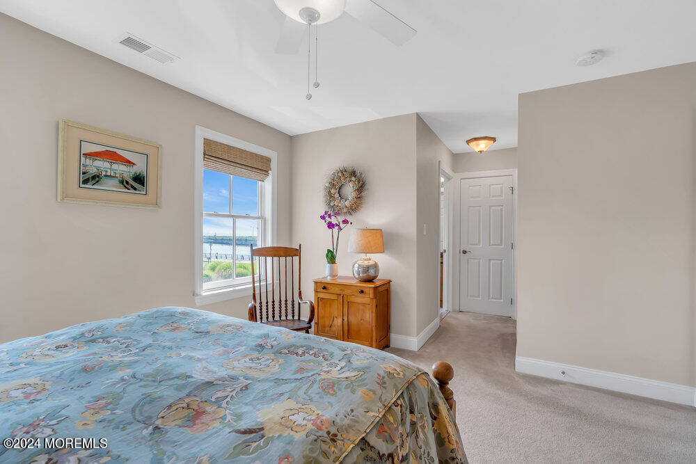 7 St James Place, 4