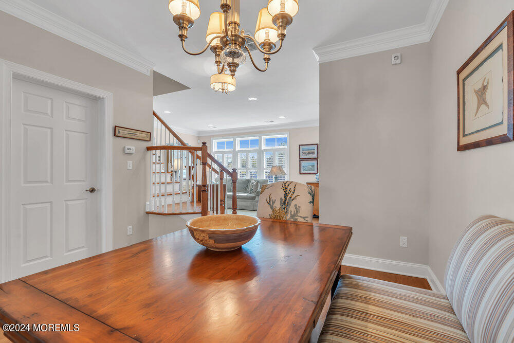 7 St James Place, 4