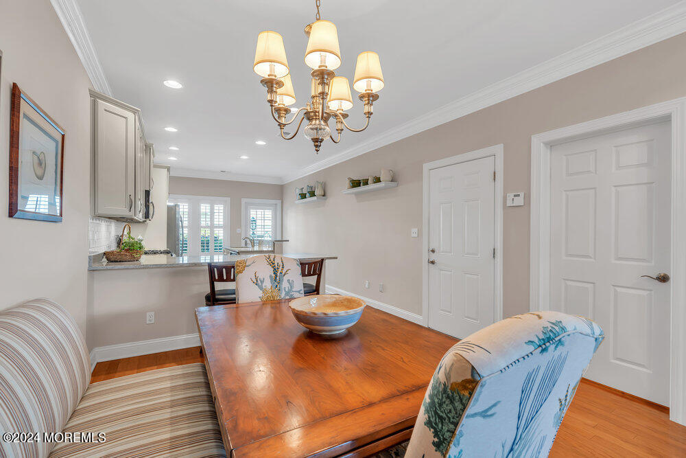 7 St James Place, 4