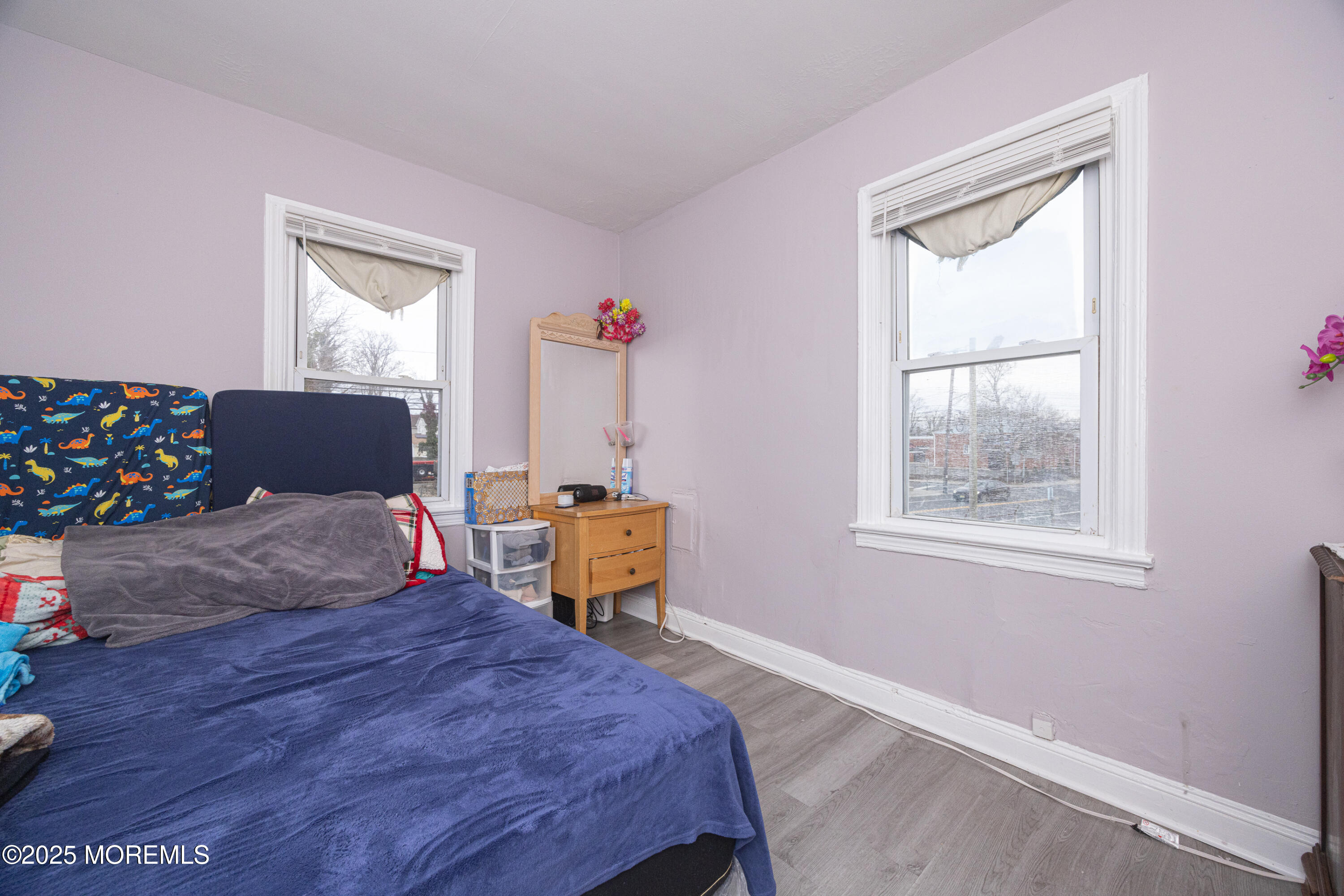 184 N 5th Avenue