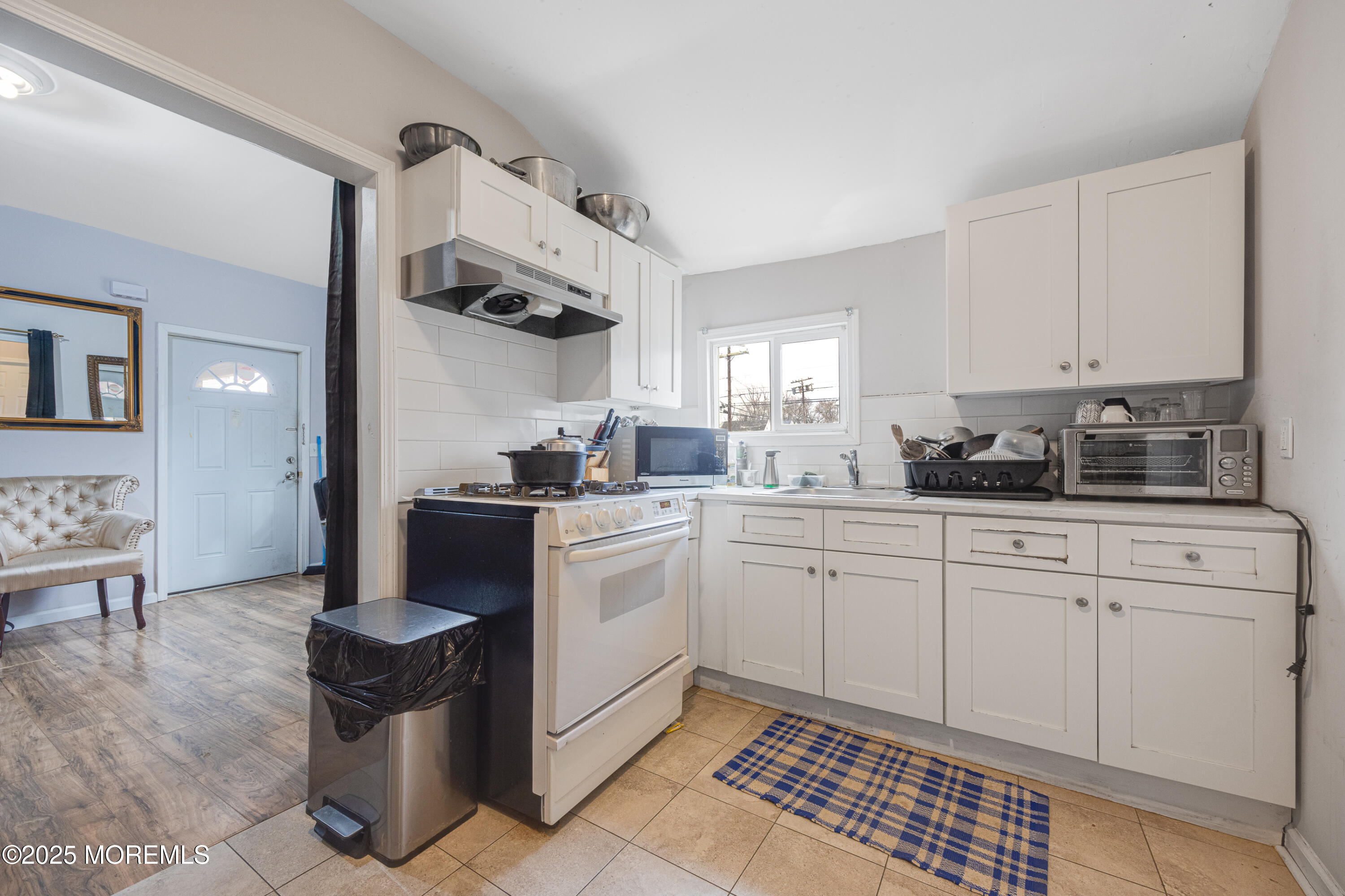 184 N 5th Avenue