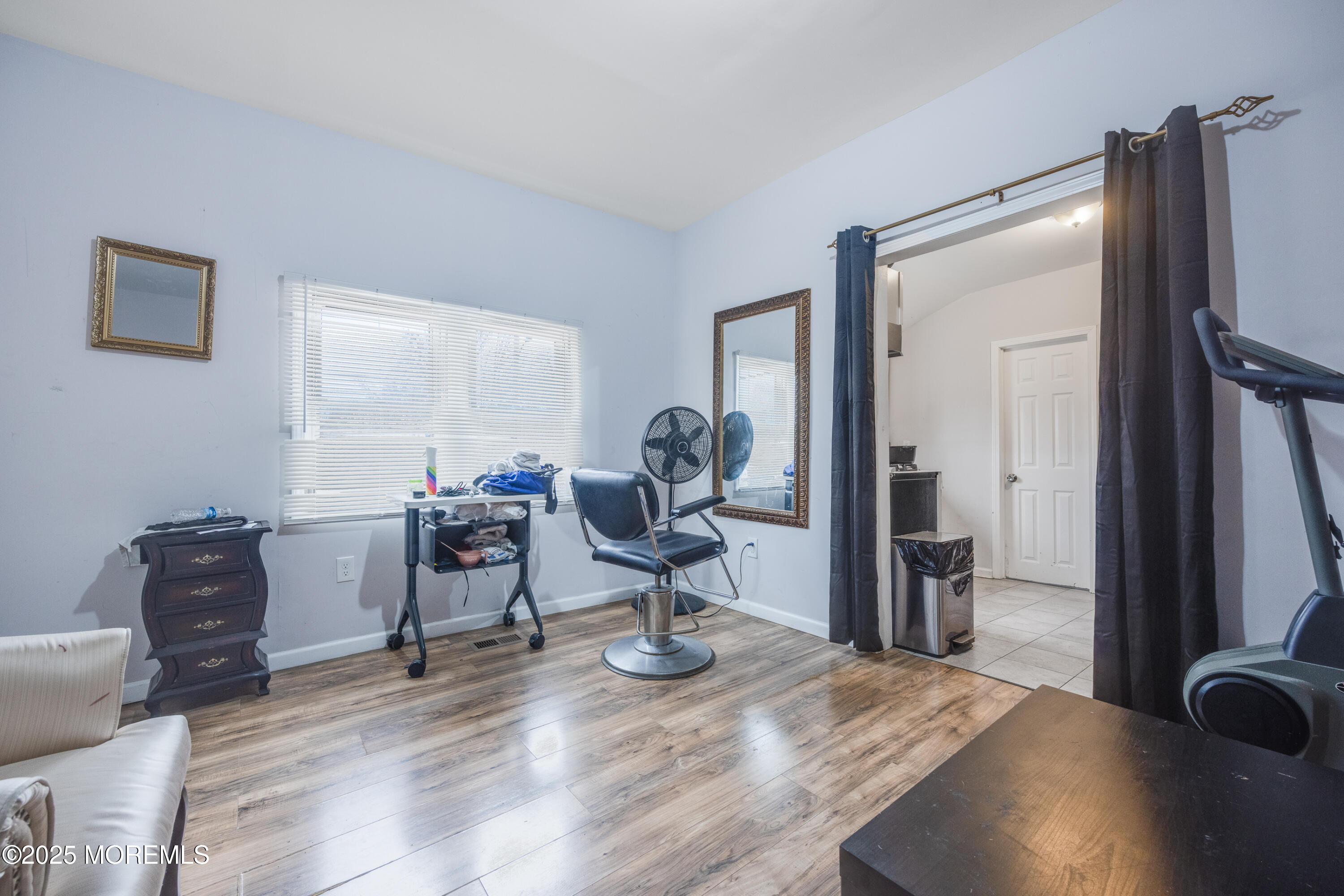 184 N 5th Avenue
