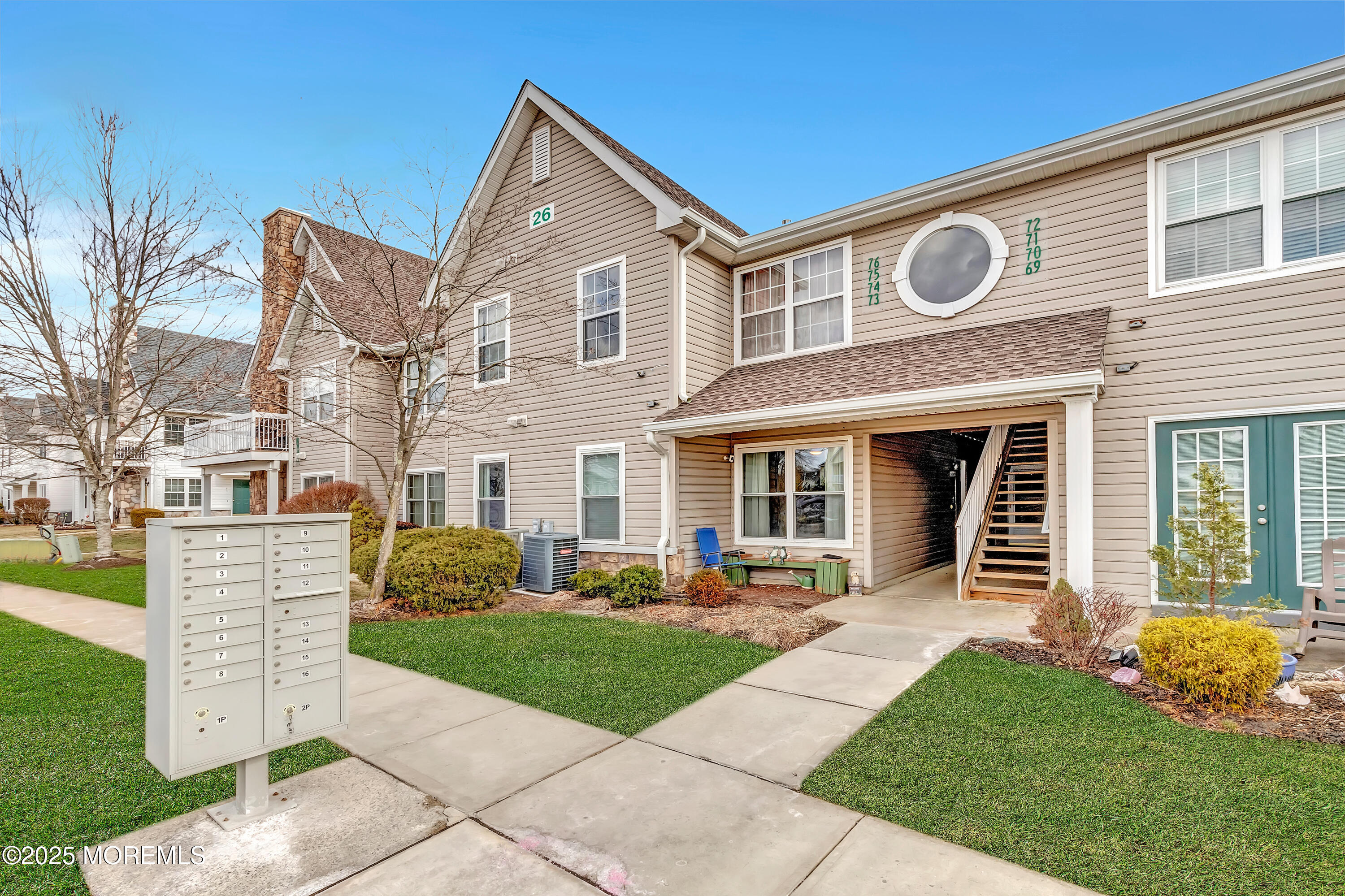 73 Des Moines Court