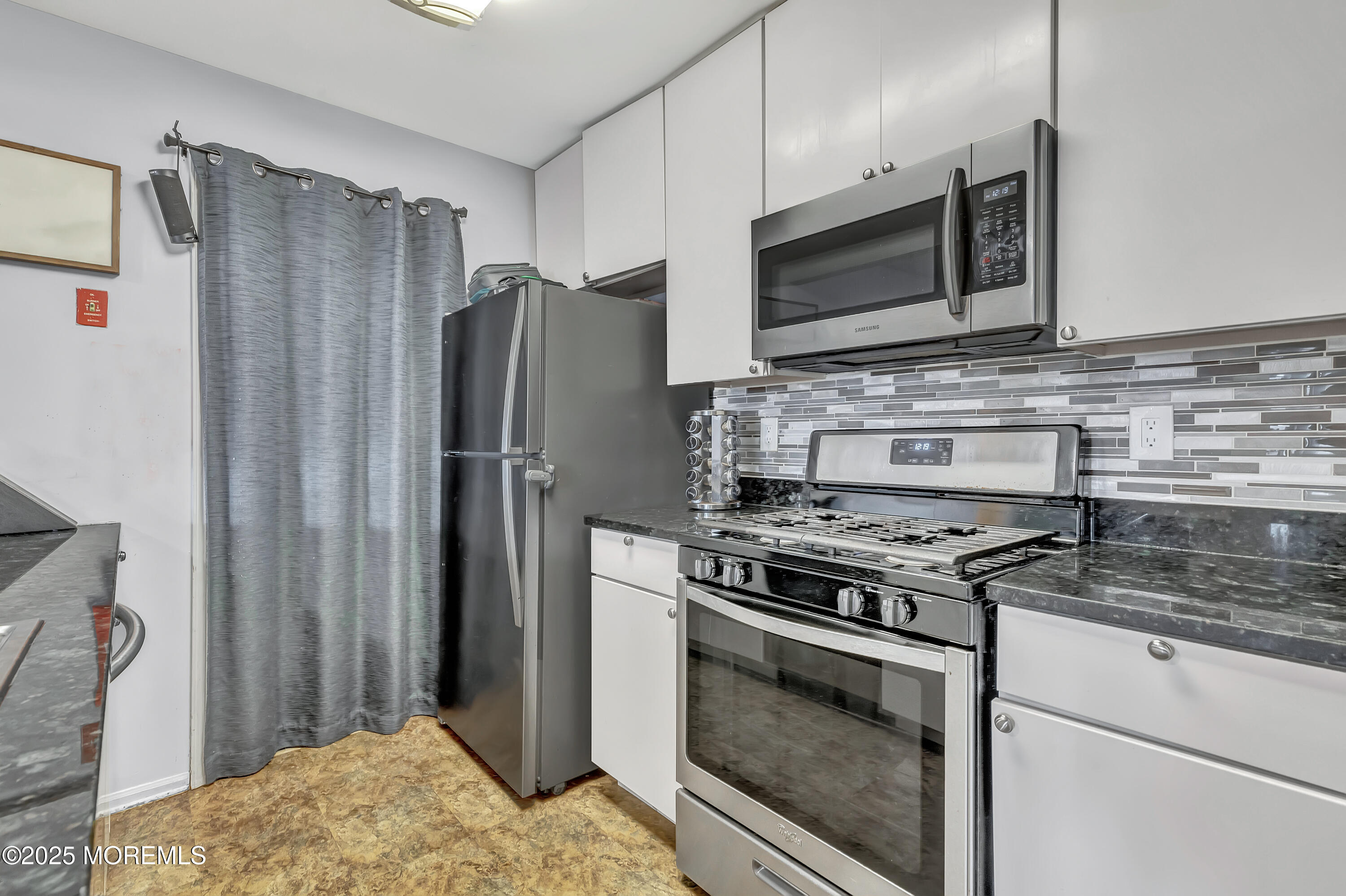 73 Des Moines Court