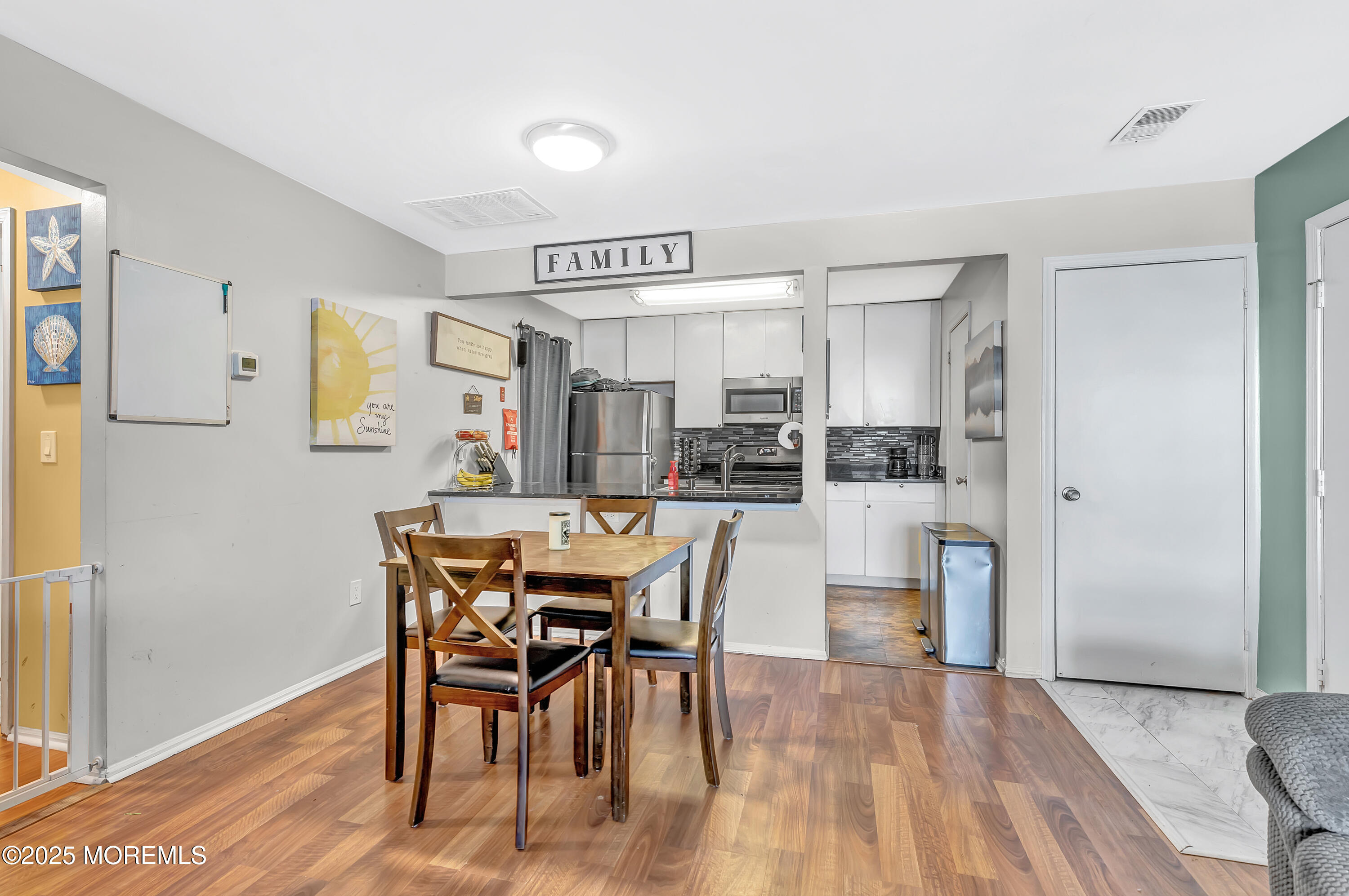 73 Des Moines Court