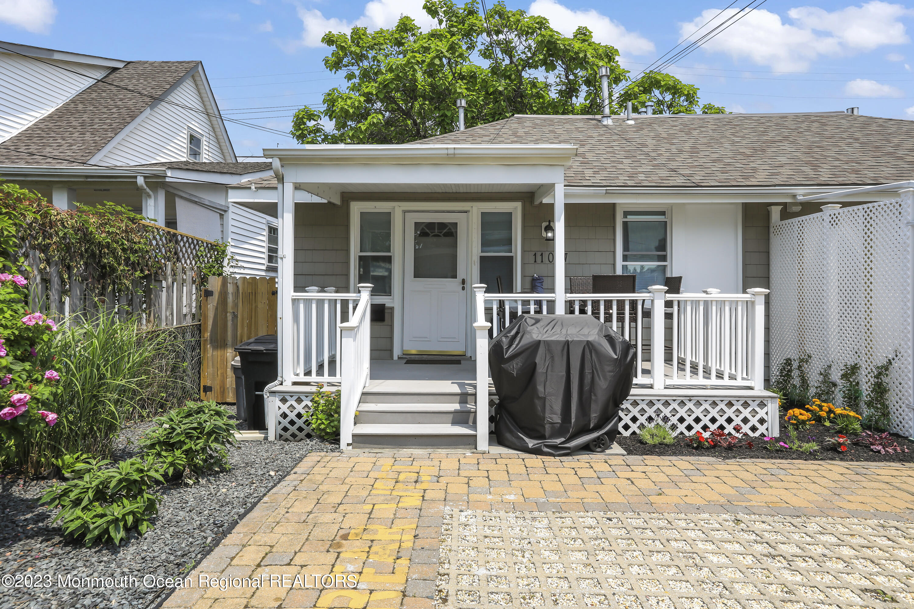 110 11th Avenue, Rear West