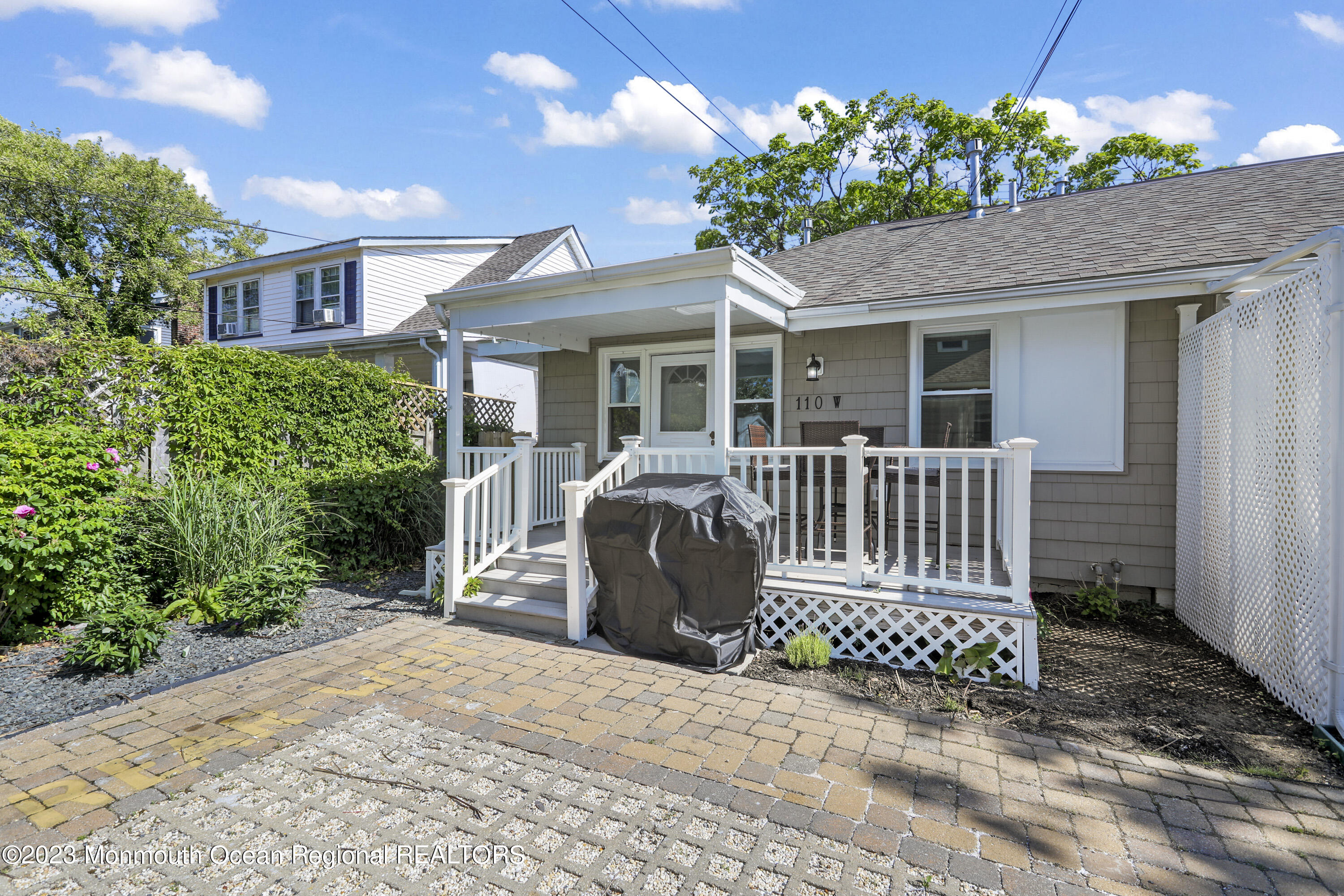 110 11th Avenue, Rear West
