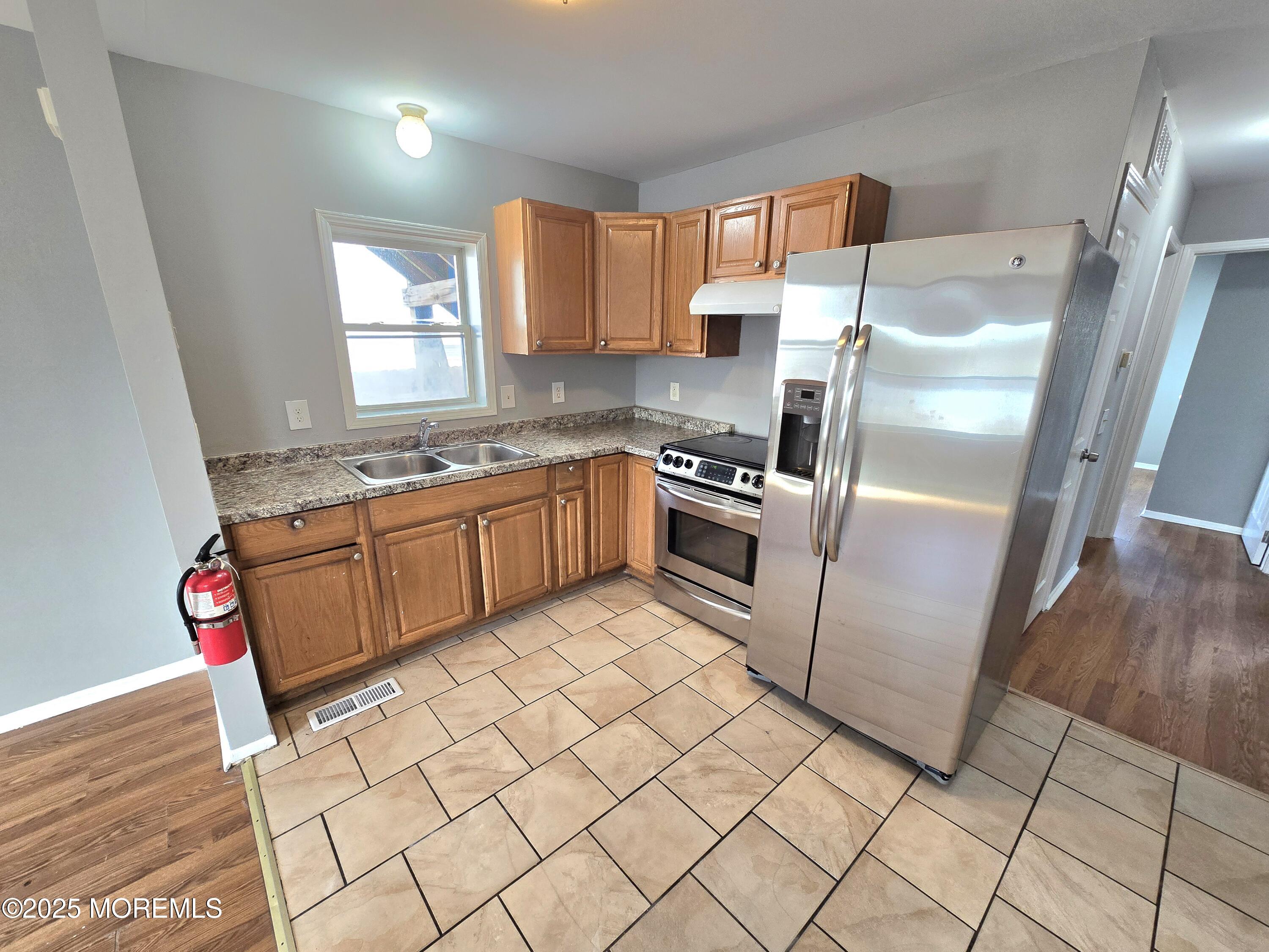 1503 1/2 Sewall Avenue, A