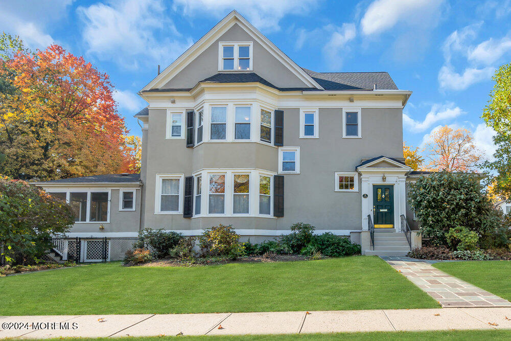 18 Hampton Street