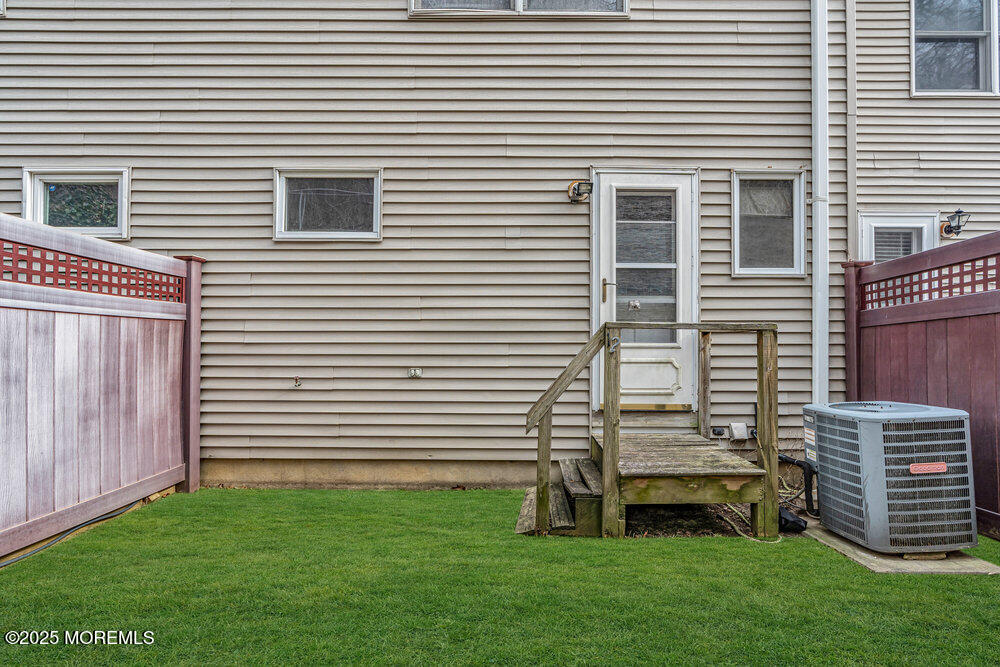 255 Shore Drive, 12