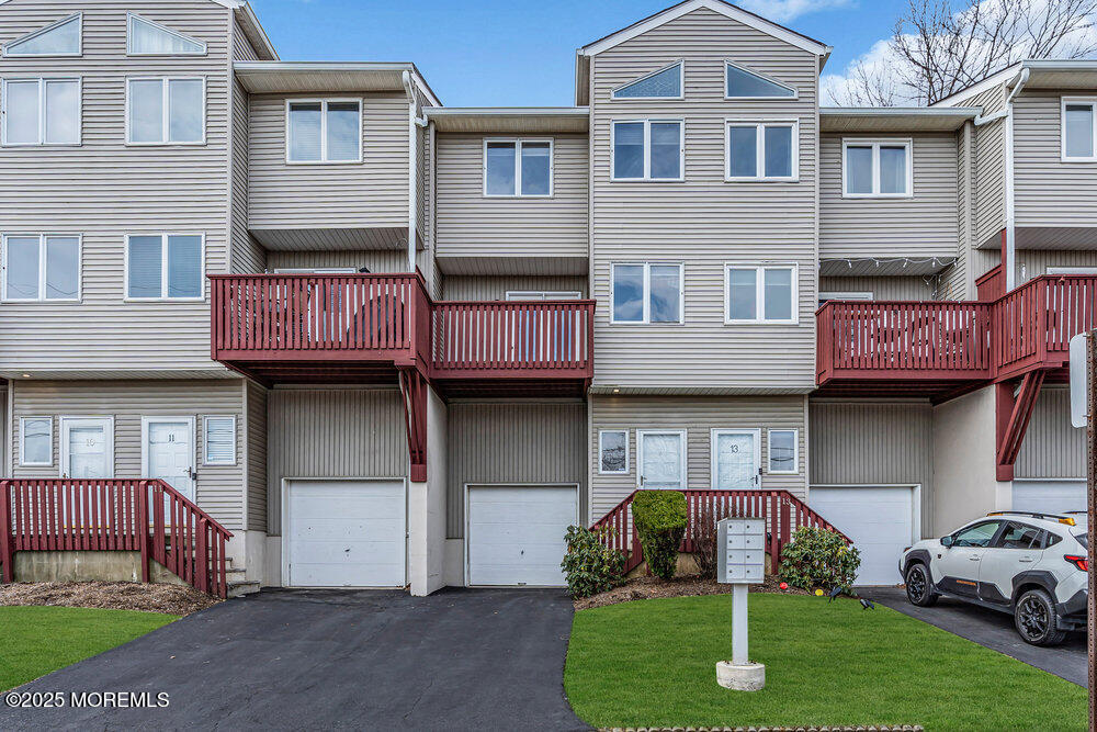 255 Shore Drive, 12