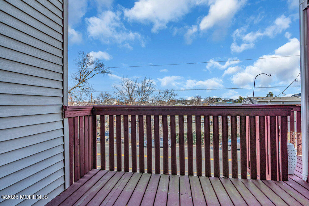 255 Shore Drive, 12